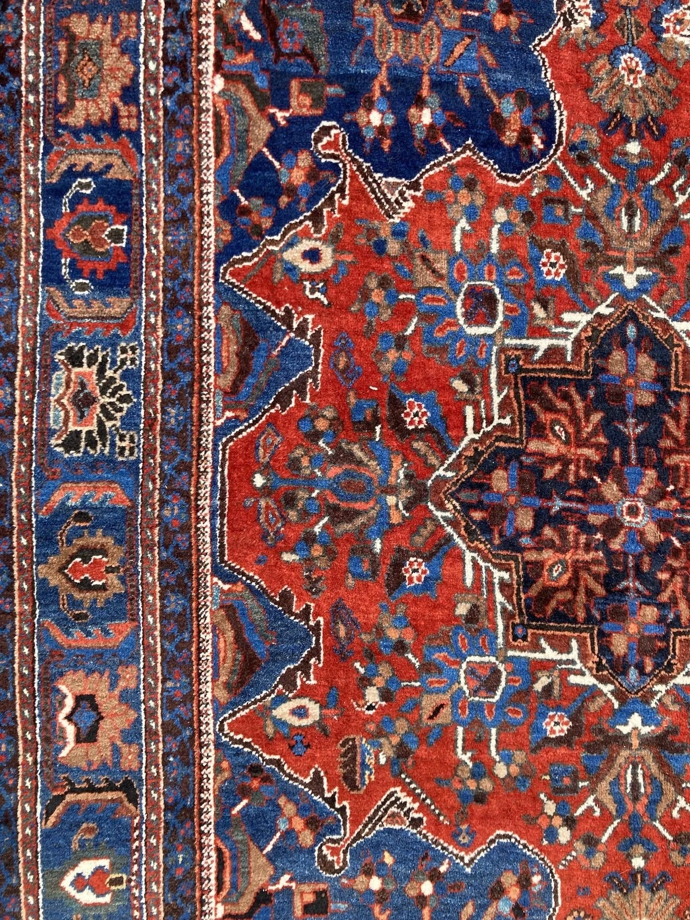 12_24_03_00004_12_Antique_Persian_Qashqai_Rug.jpeg