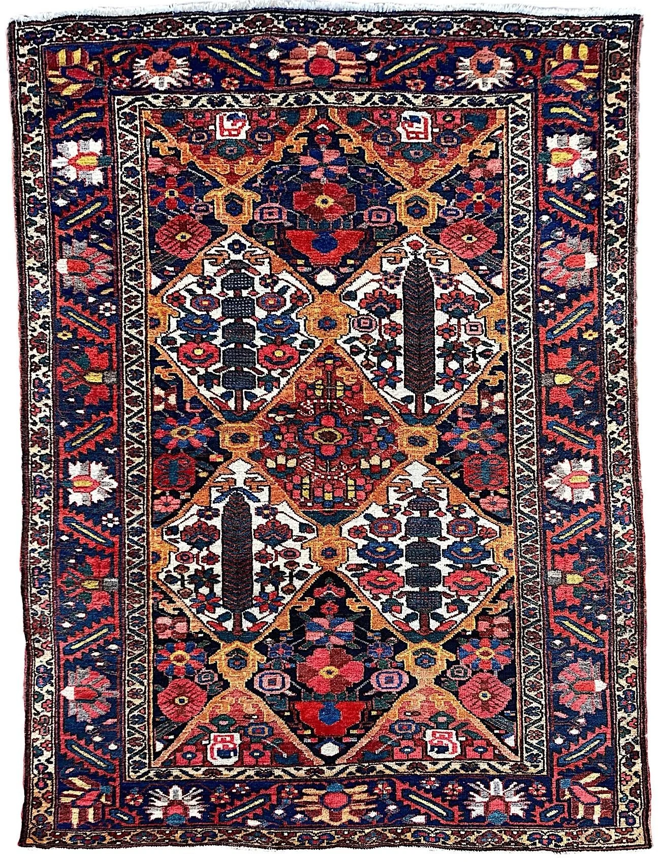 0_24_01_00003_Antique_Persian_Bakhtiar_Rug.jpeg