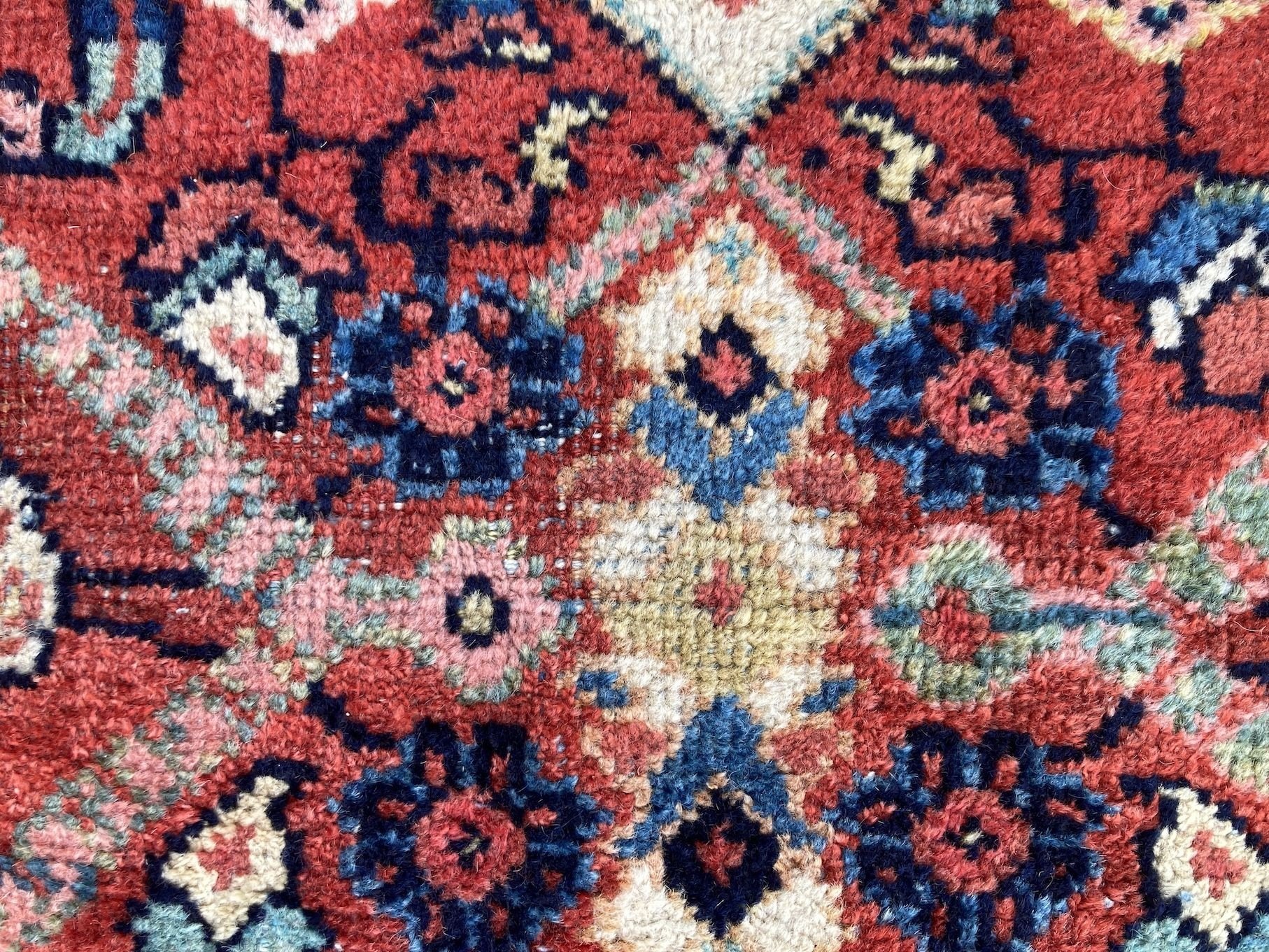 17_24_05_00001_17_Antique_Persian_Mahal_Carpet.jpeg