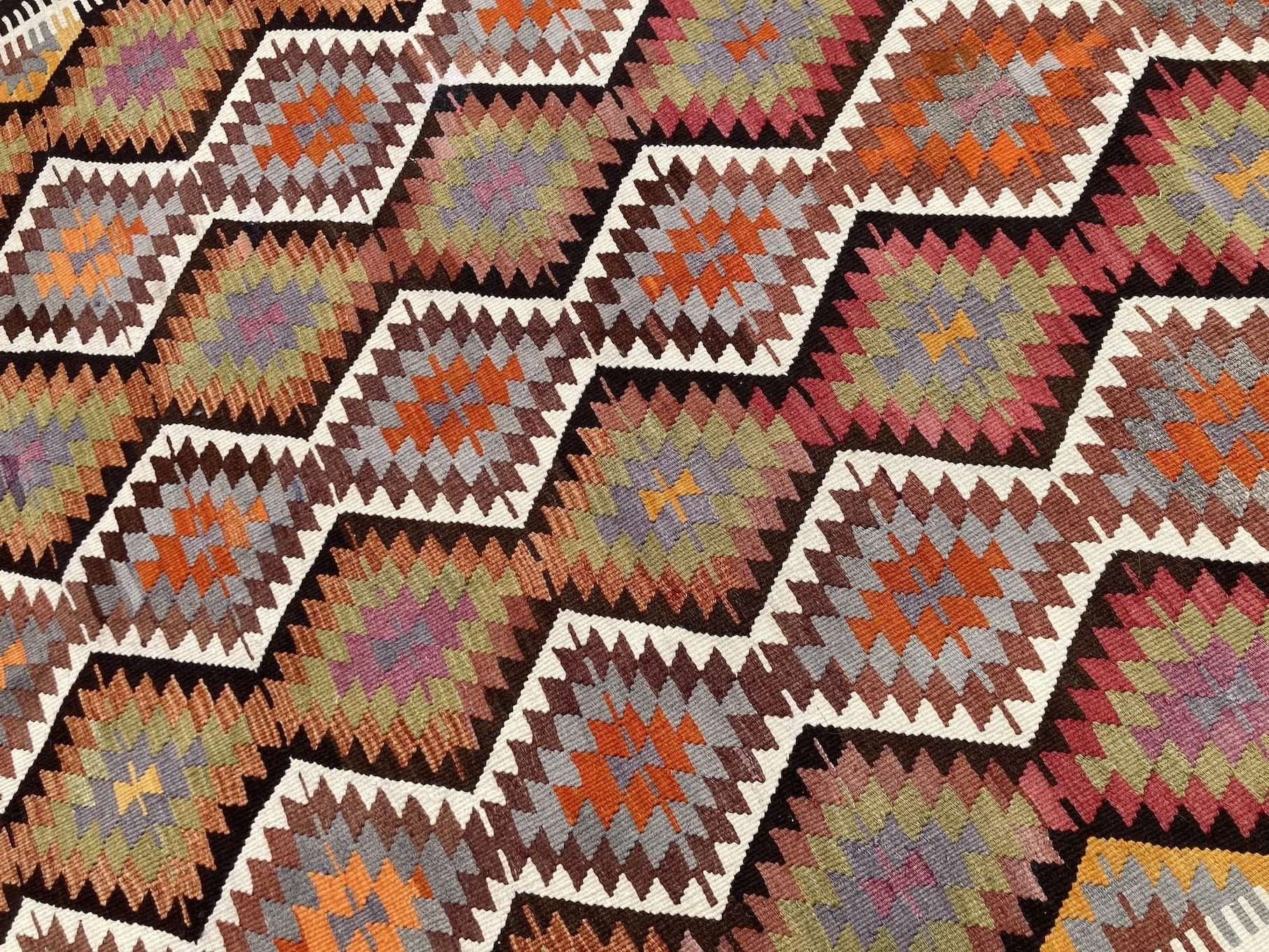 9_24_10_00002_9_Vintage_Turkish_Kilim.jpeg