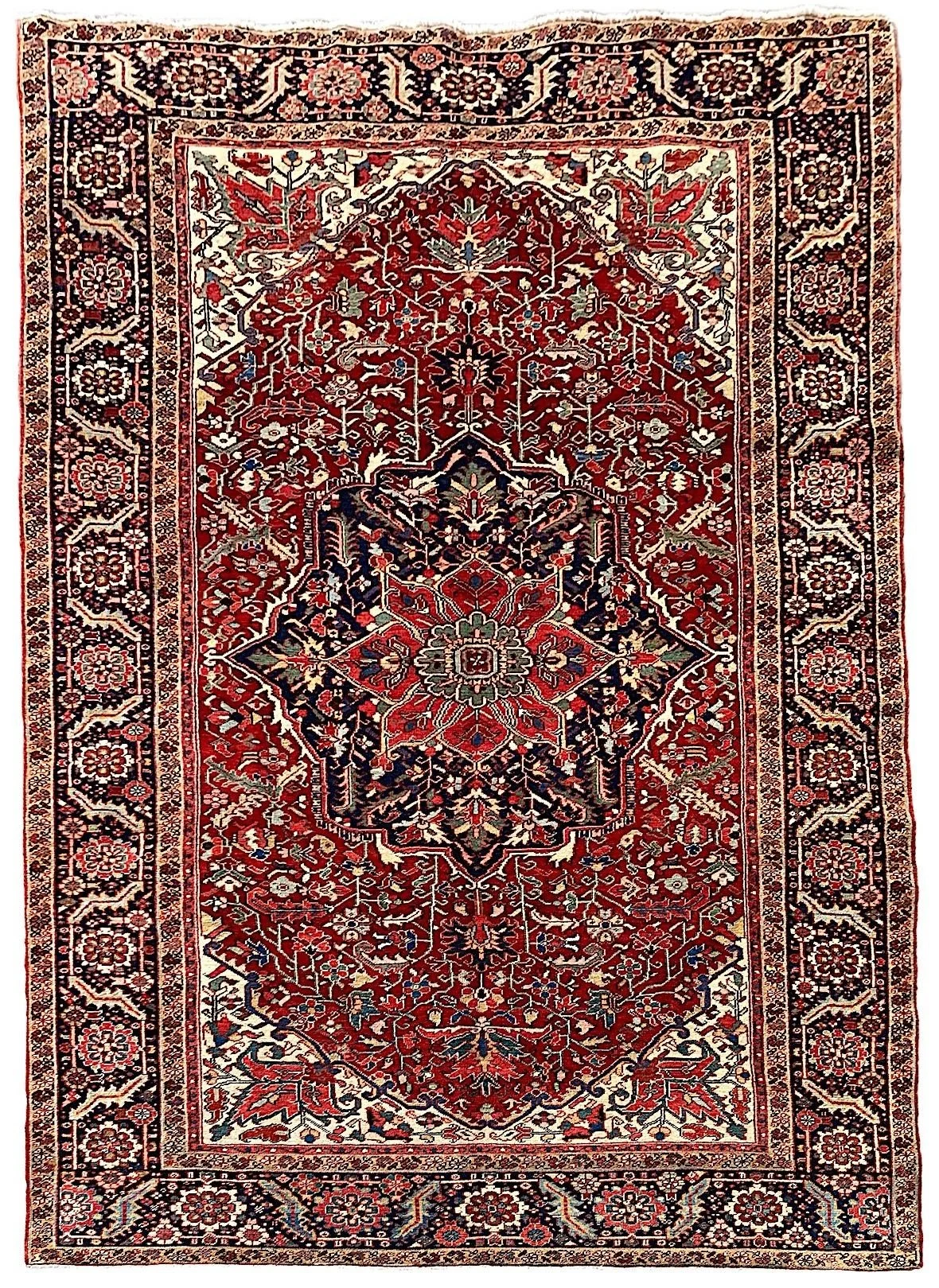 0_24_09_00002_Antique_Persian_Heriz_Carpet.jpeg