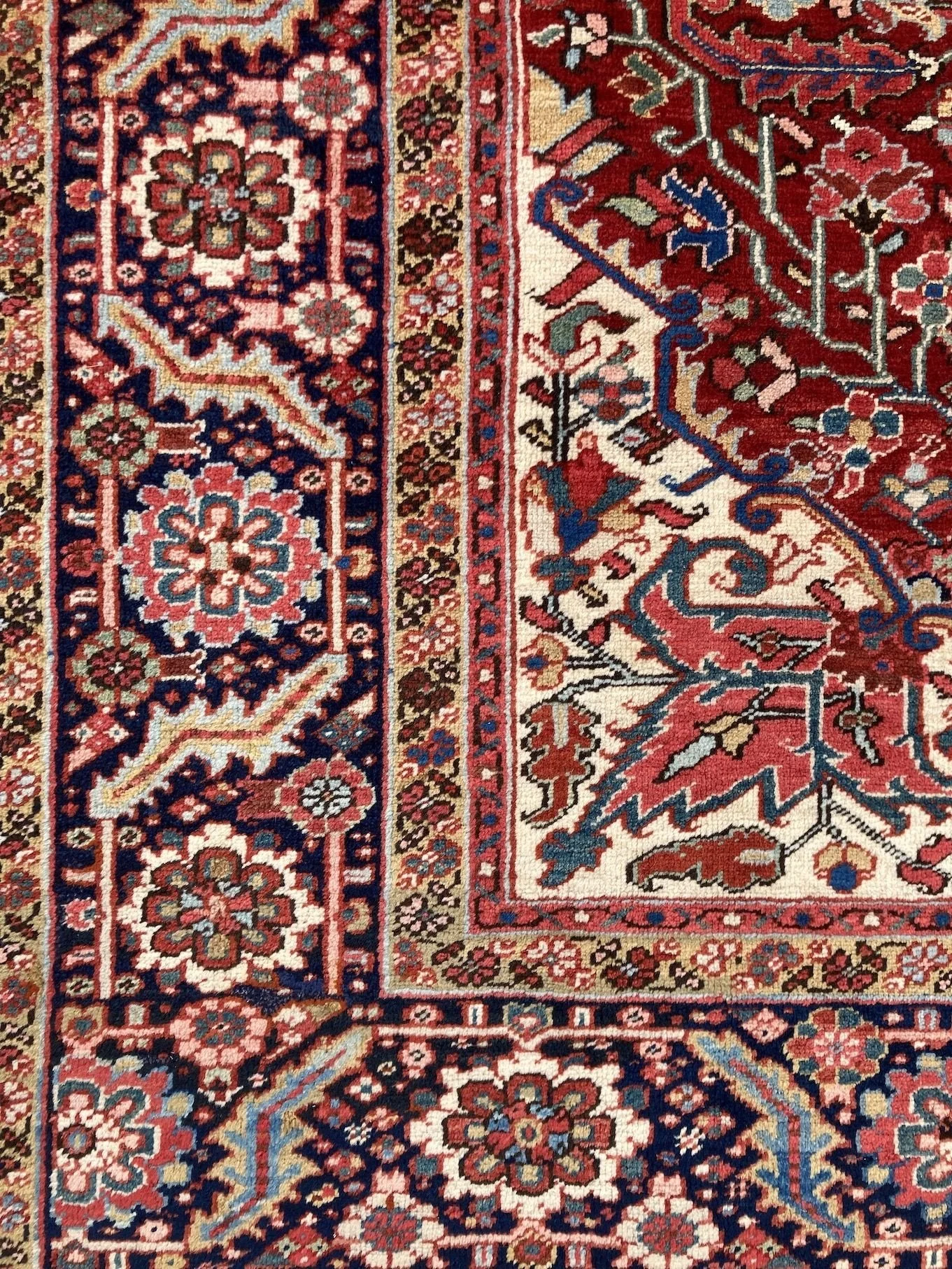 5_24_09_00002_5_Antique_Persian_Heriz_Carpet.jpeg