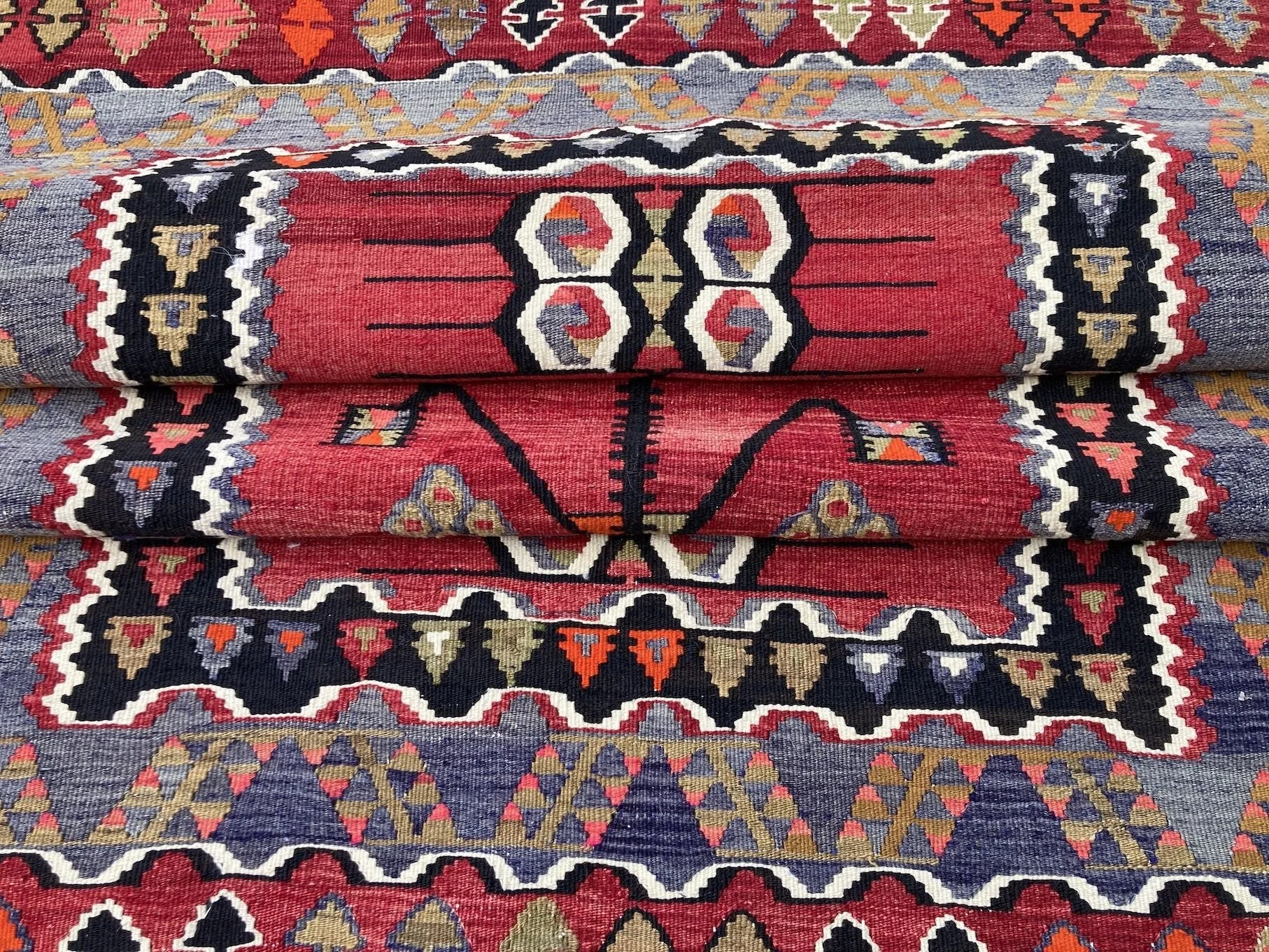 14_24_10_00010_14_Vintage_Turkish_Kilim.jpeg