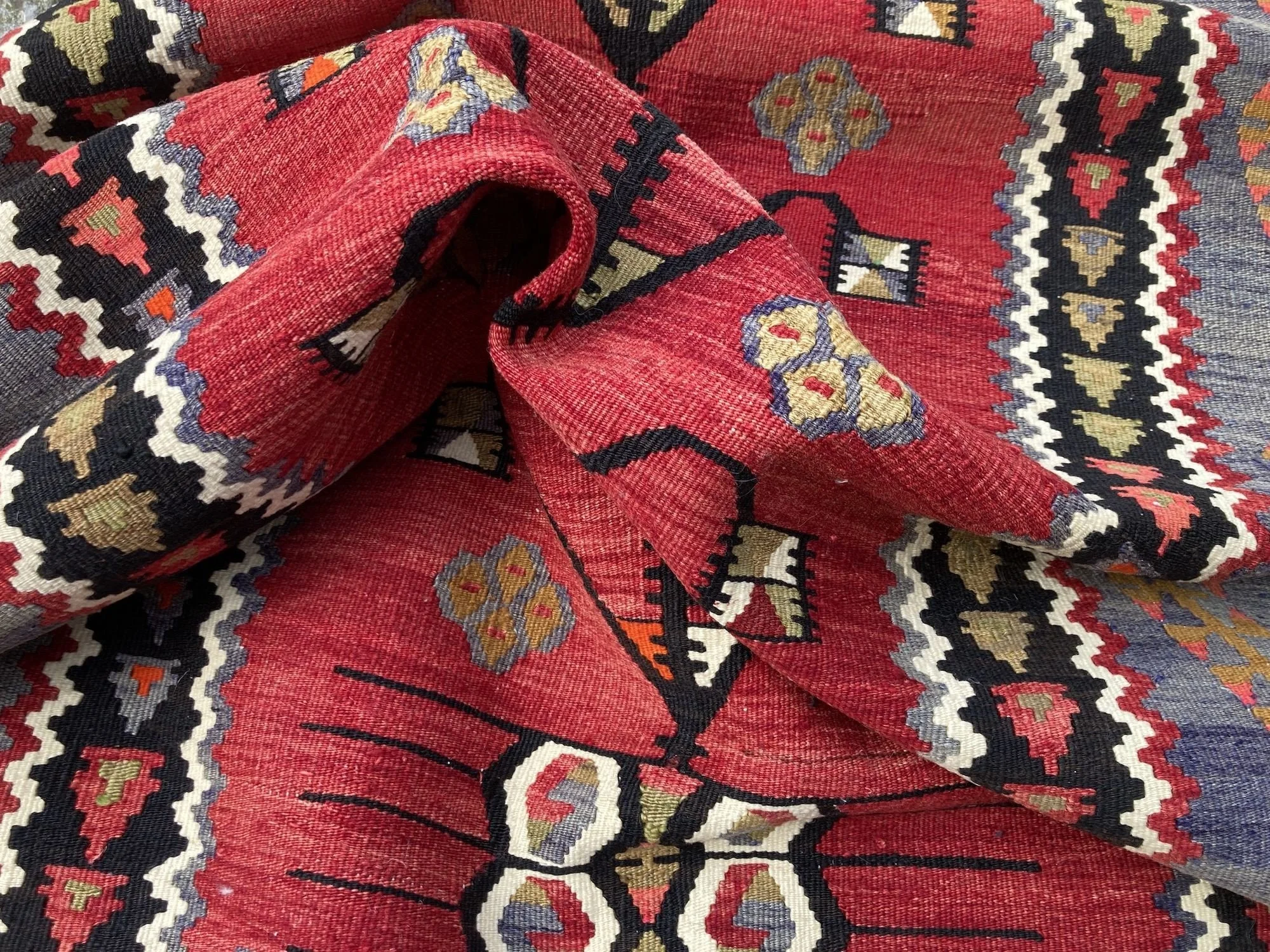 15_24_10_00010_15_Vintage_Turkish_Kilim.jpeg