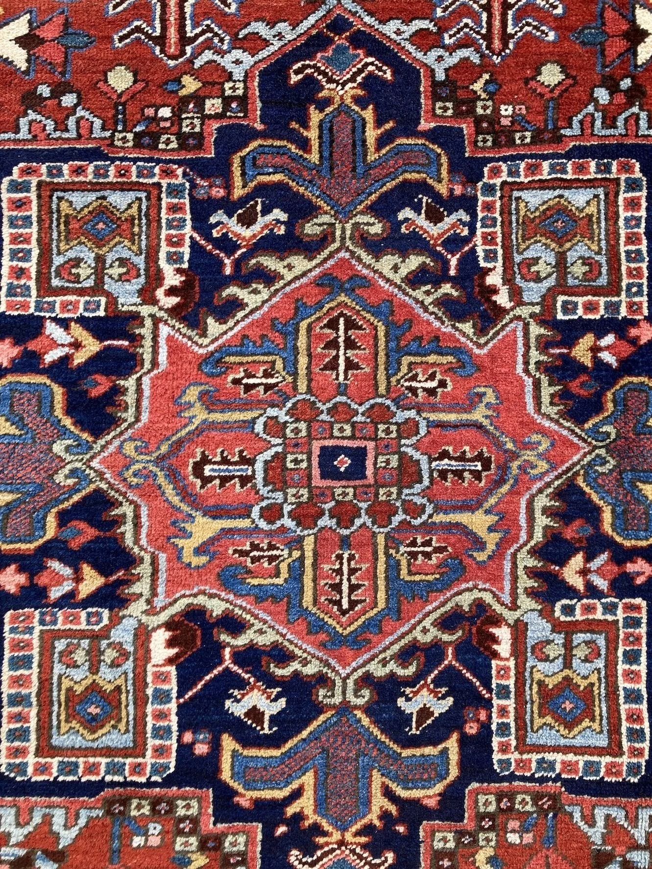 14_22_15_00001_12_antique_persian_heriz_carpet.jpeg