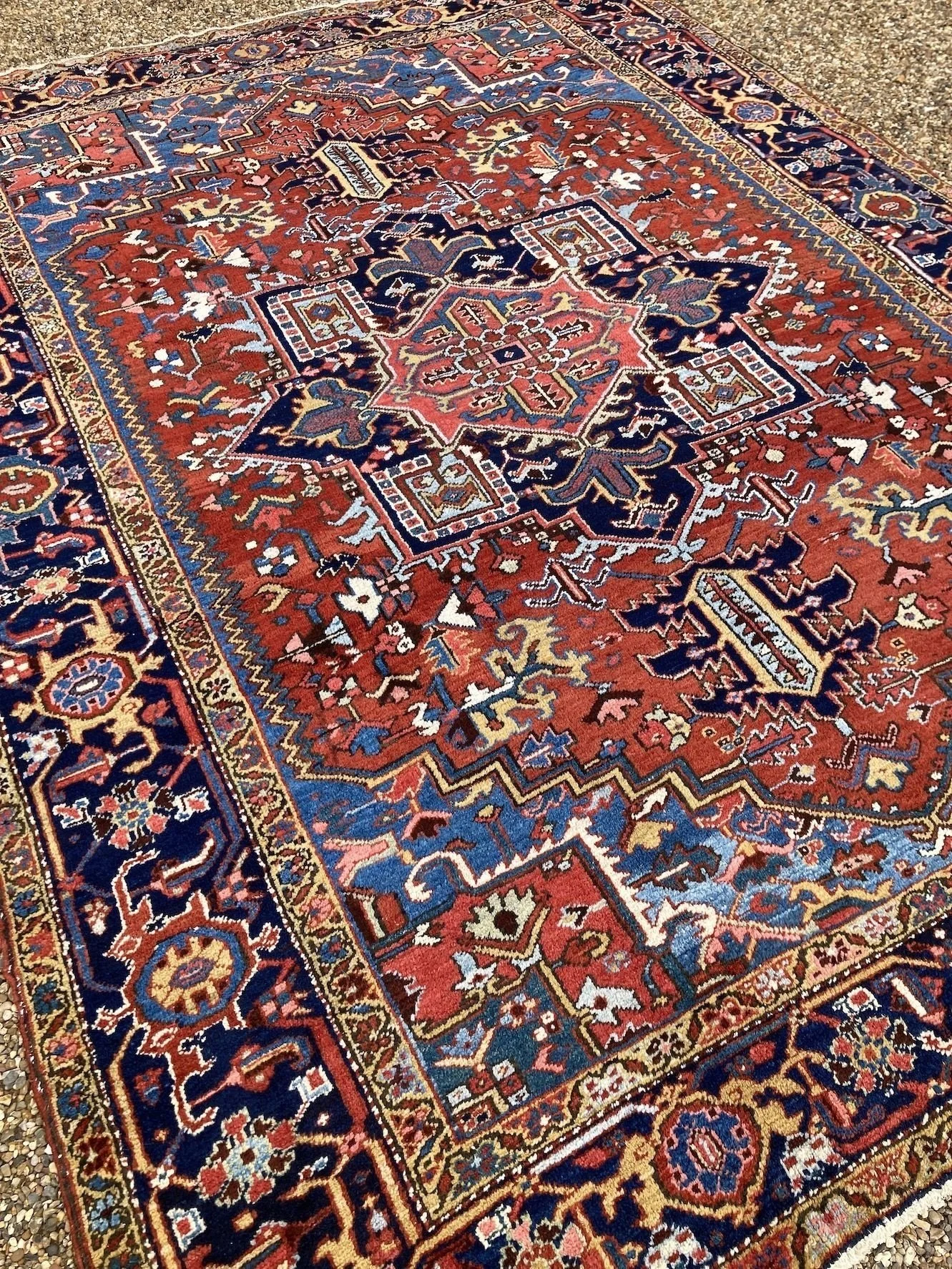 15_22_15_00001_13_antique_persian_heriz_carpet.jpeg