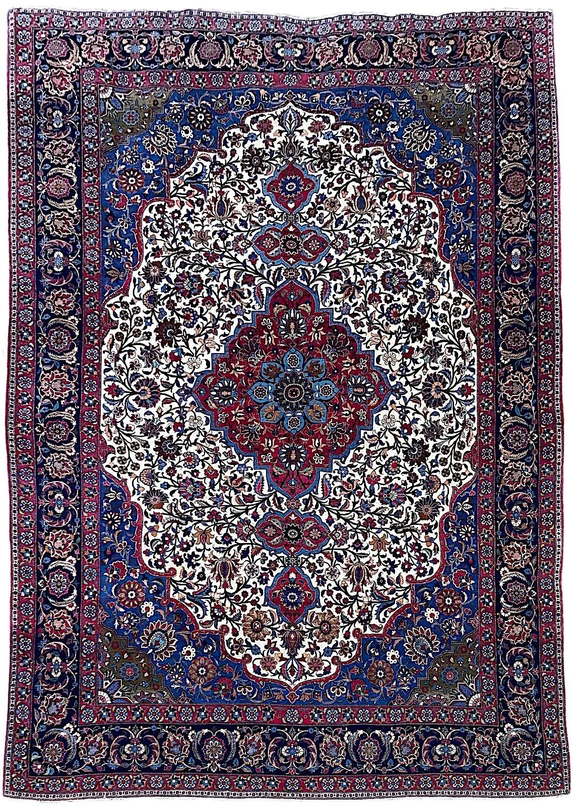0_24_04_00001_Antique_Persian_Isfahan_Carpet.jpeg
