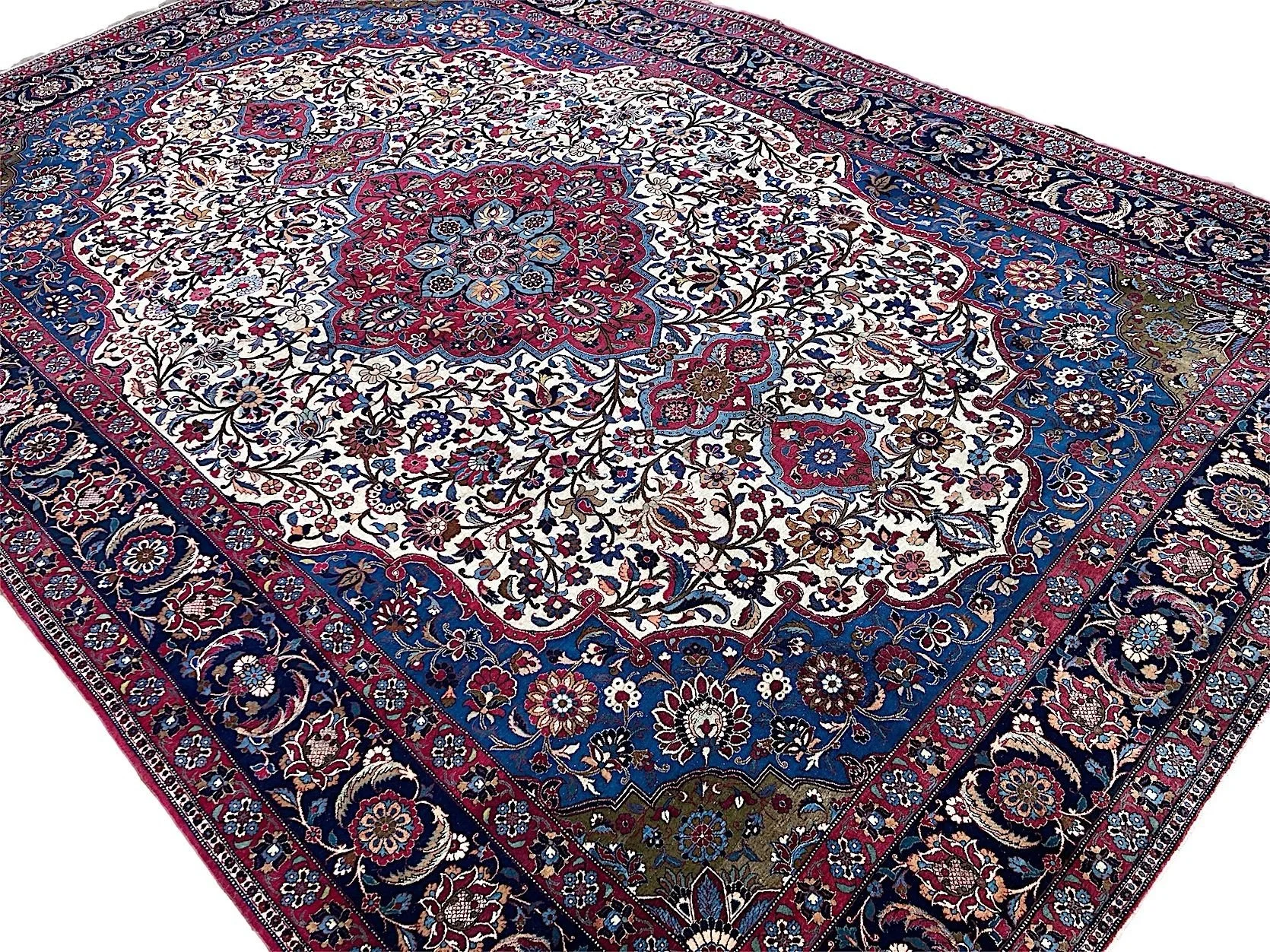 3_24_04_00001_3_Antique_Persian_Isfahan_Carpet.jpeg