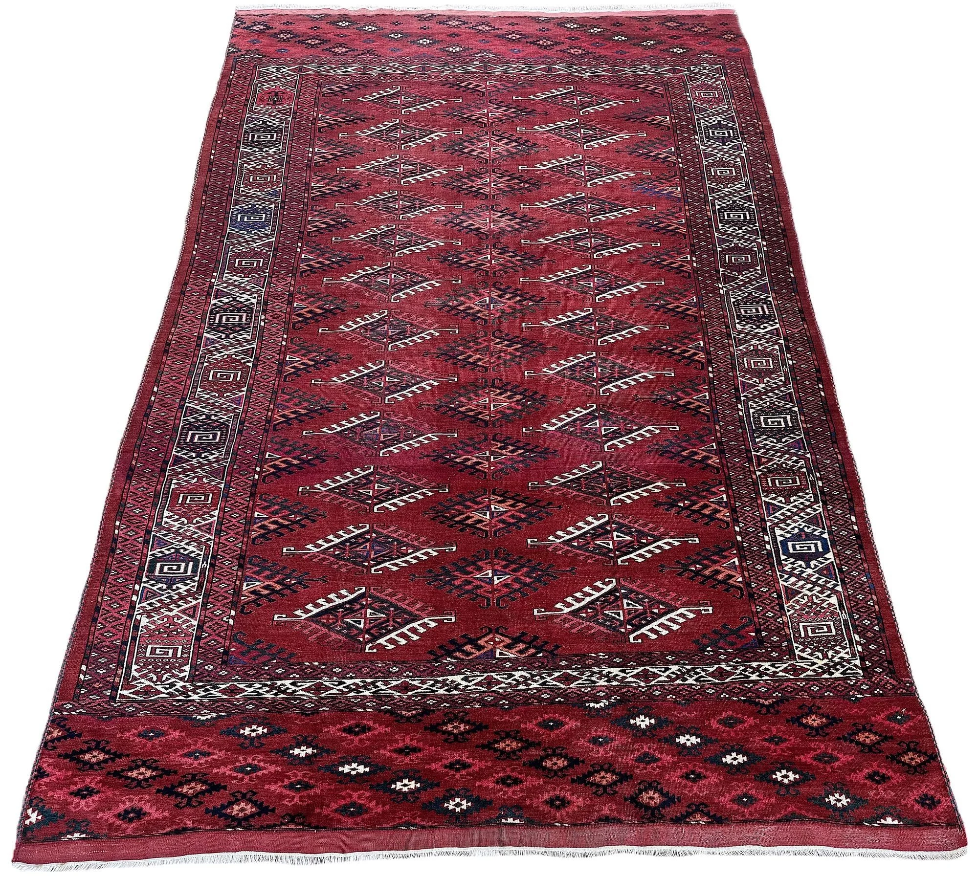 1_25_06_00003_1_Antique_Turkmen_Yomut_Carpet.jpeg