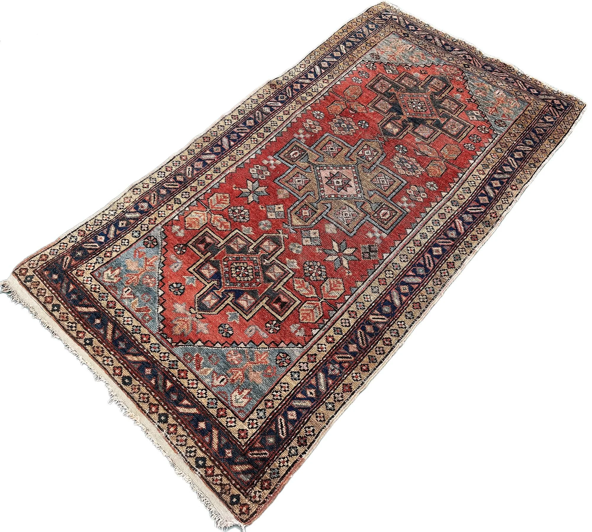 2_26_02_00001_2_Antique_Persian_Heriz_Rug.jpeg