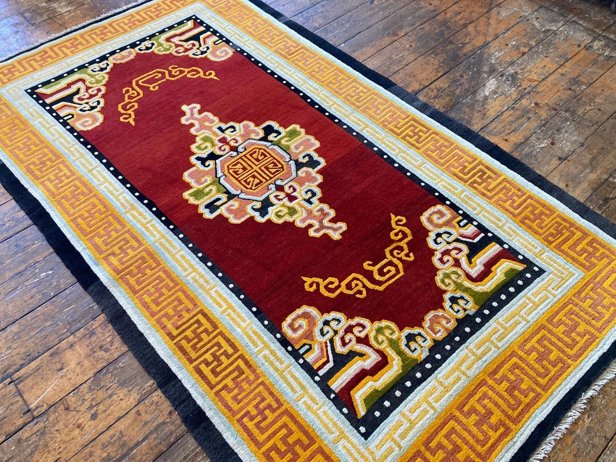 3_18_50_00002_1d_Antique_Tibetan_Rug.jpeg