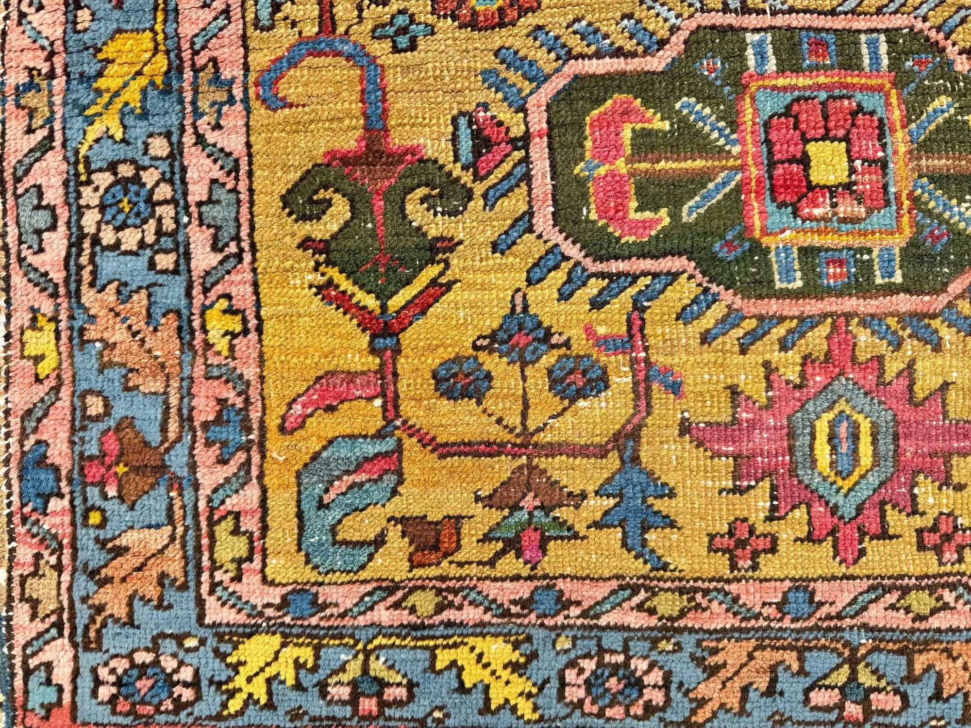 6_250800004_6_Antique_Persian_Heriz_Rug.jpeg