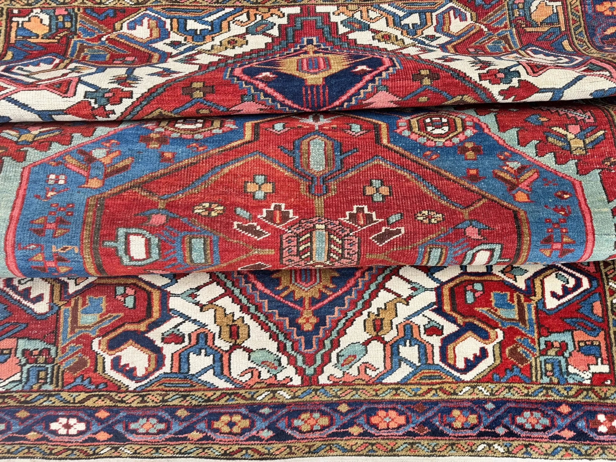 15_25_14_00003_15_Antique_Persian_Heriz_Rug.jpeg