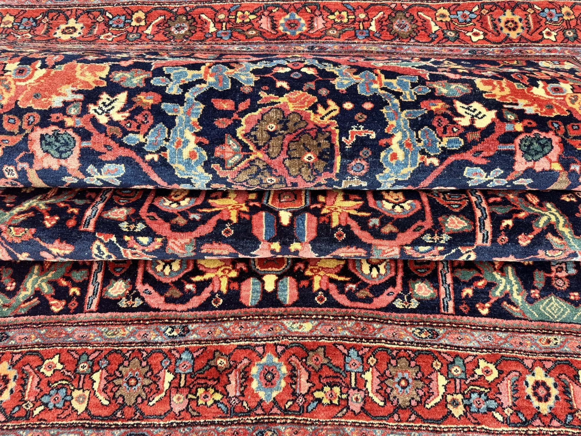15_24_24_00003_15_Antique_Persian_Ferahan_Rug.jpeg
