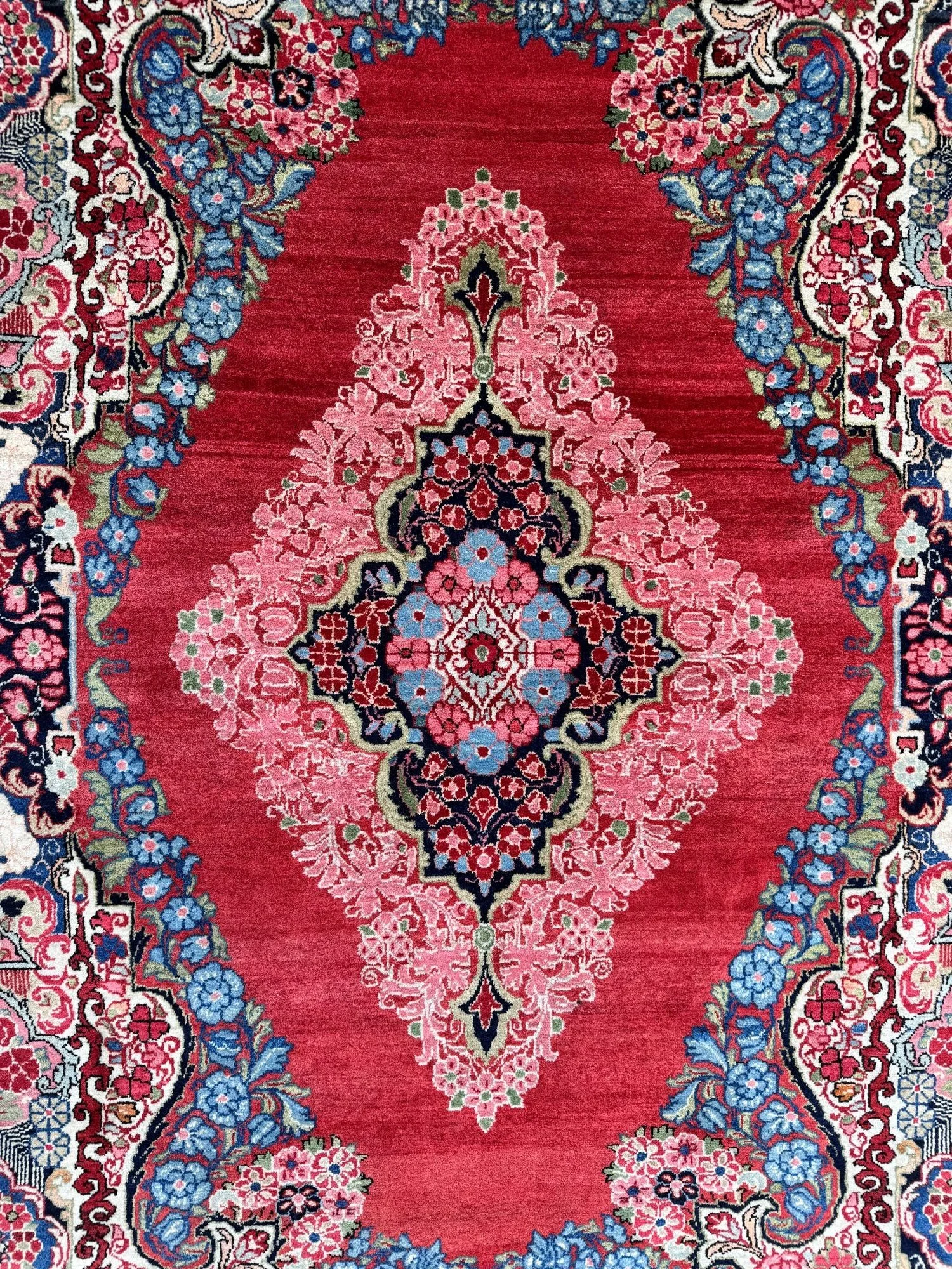 13_250700002_13_Antique_Persian_Sarouk_Rug.jpeg