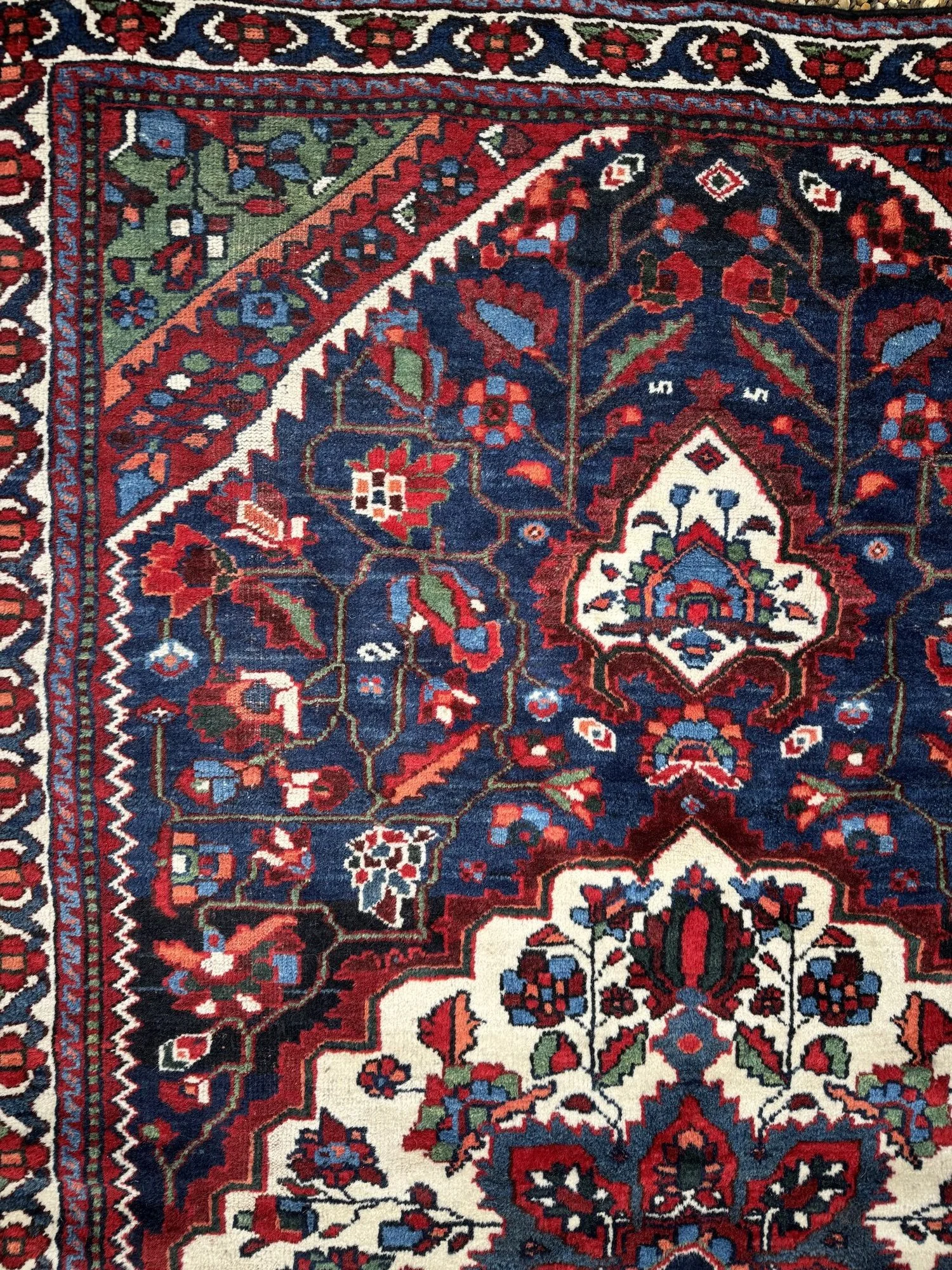 11_25_01_00001_11_Antique_Persian_Luri_Rug.jpeg