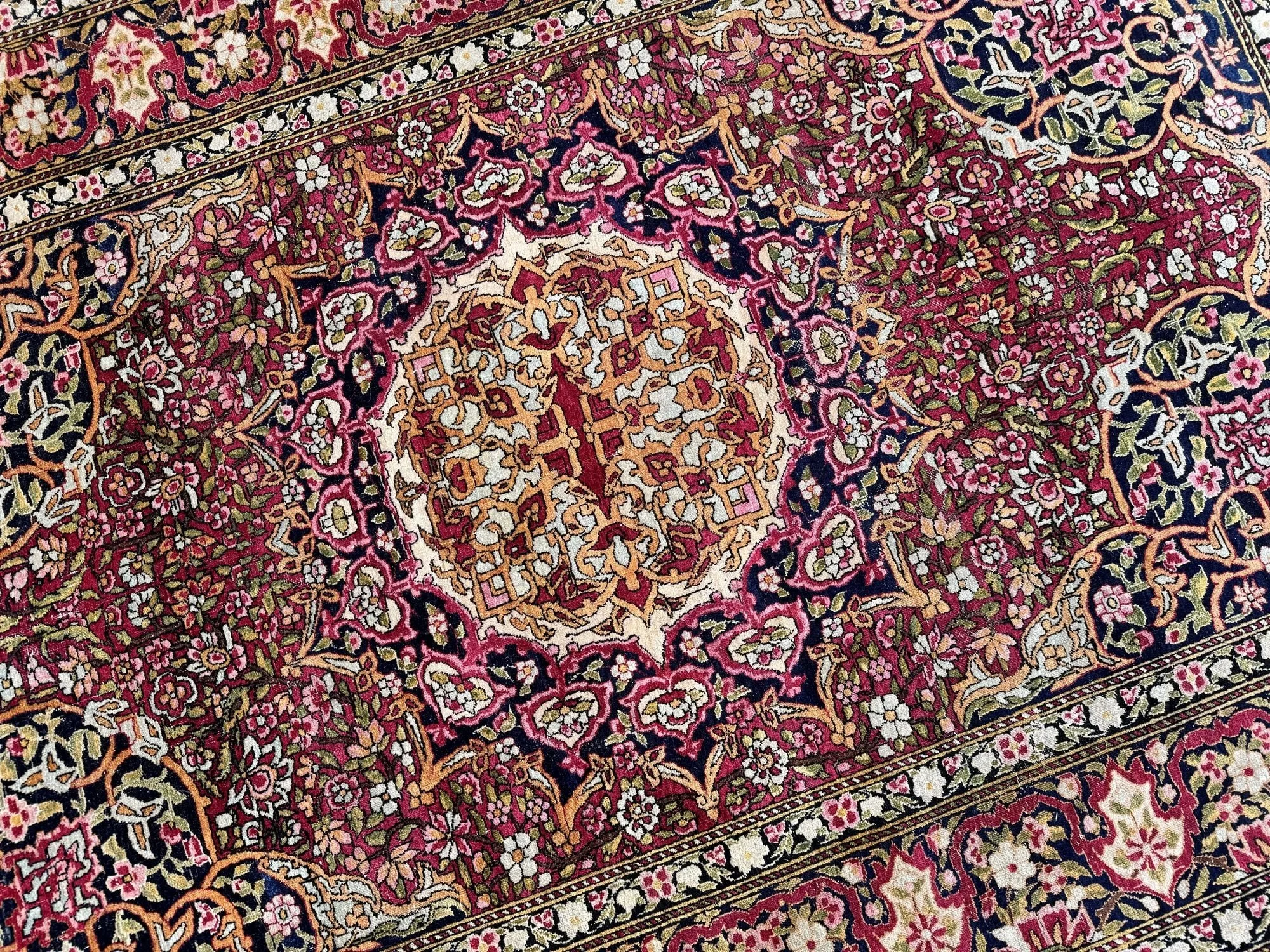 9_24_18_00003_10_Antique_Persian_Isfahan_Rug.jpeg