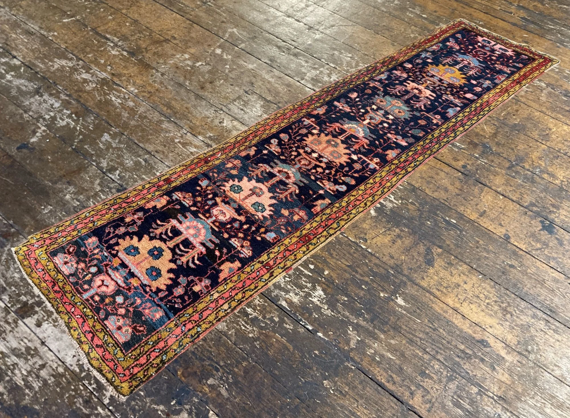 4_24_24_00004_4_Antique_Persian_Heriz_Runner.jpeg