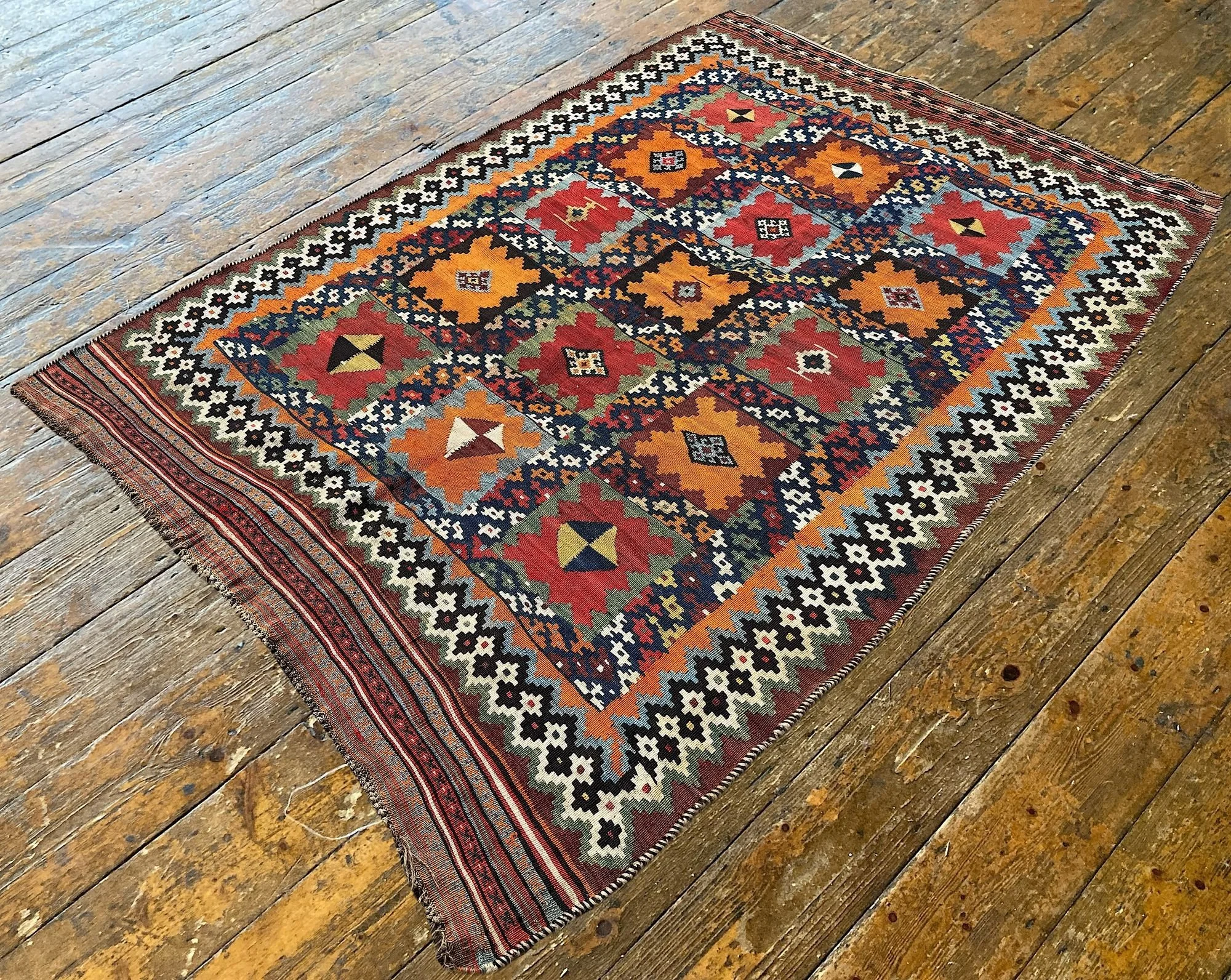 4_251900001_4_Antique_Persian_Qashqai_Kilim.jpeg
