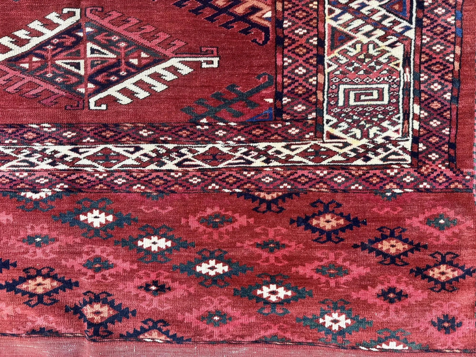 6_25_06_00003_6_Antique_Turkmen_Yomut_Carpet.jpeg