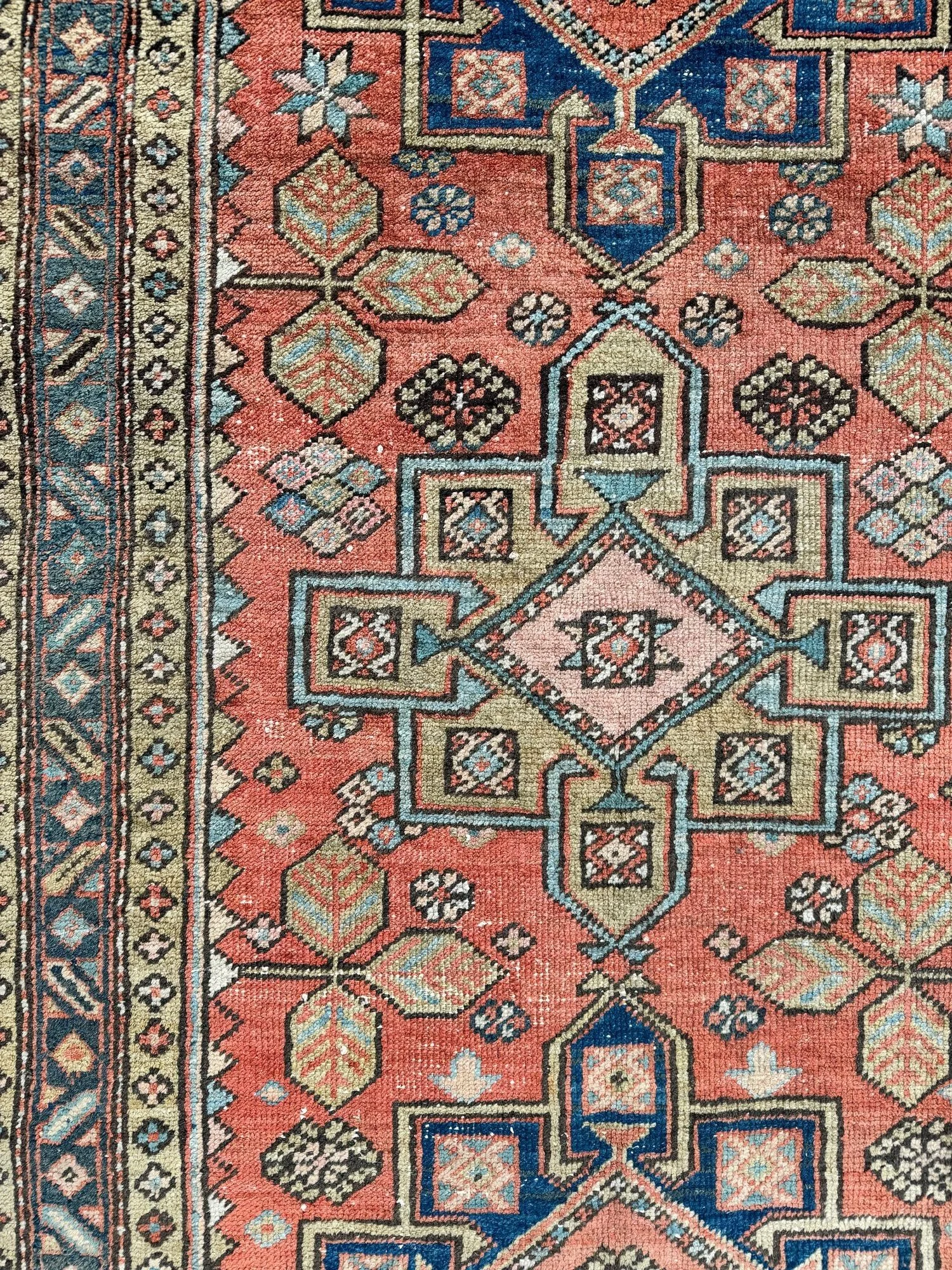 12_26_02_00002_12_Antique_Persian_Heriz_Rug.jpeg