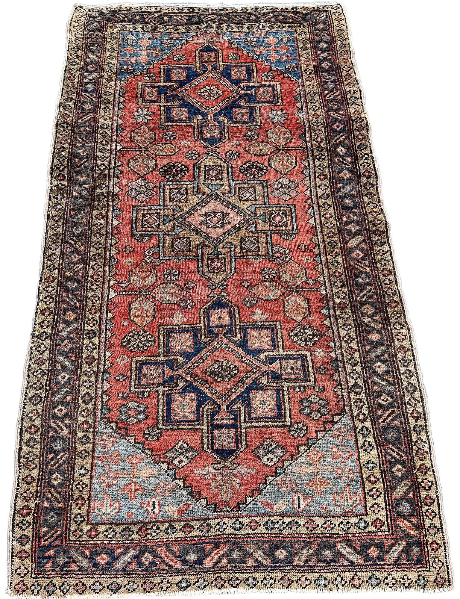 1_26_02_00002_1_Antique_Persian_Heriz_Rug.jpeg