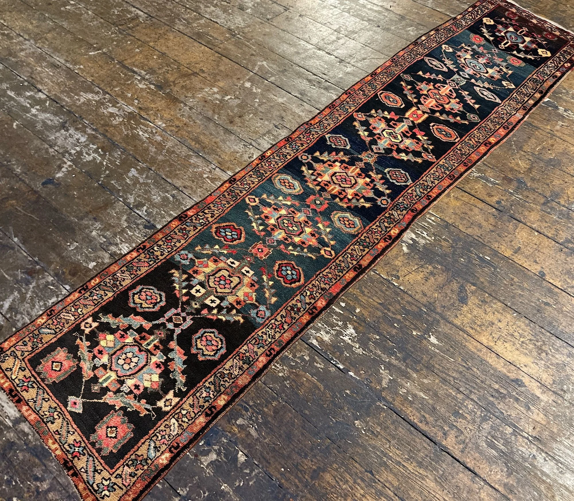 4_26_04_00001_4_Antique_Persian_Heriz_Runner.jpeg