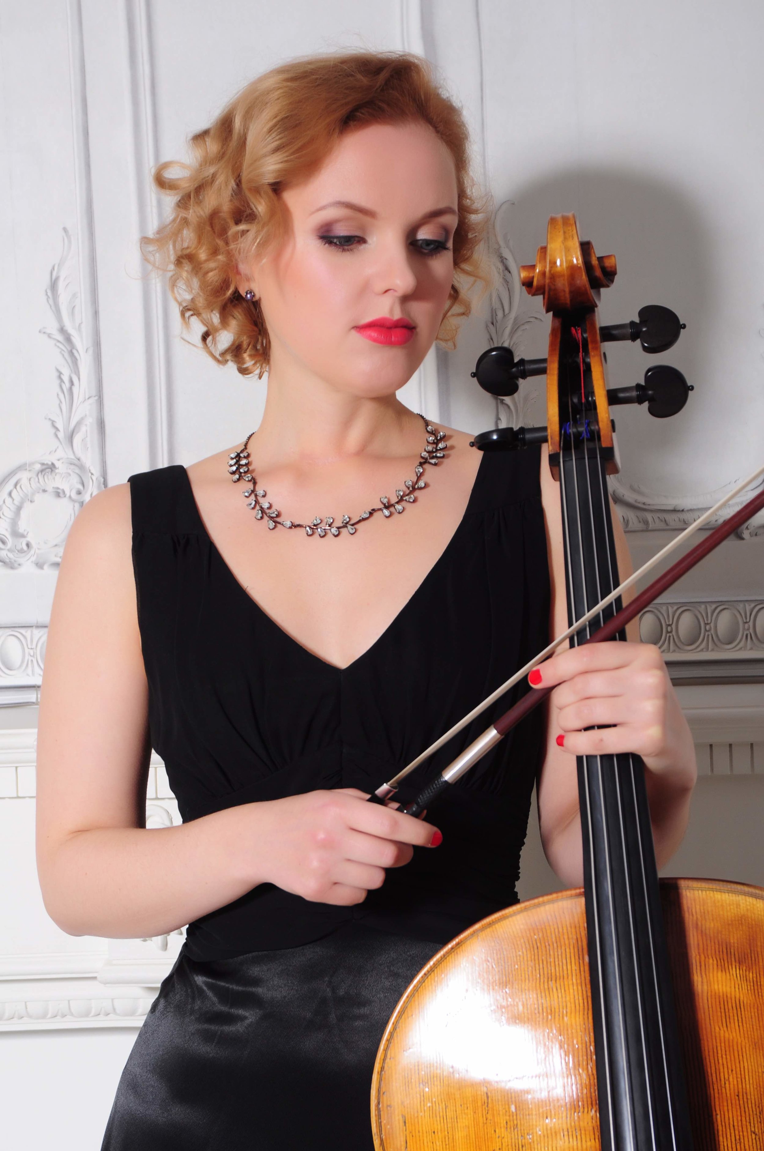 Alisa Liubarskaya, Cello Artist Full Biography link Alisa Liubarskaya is in demand internationally as a soloist and chamber musician and also works as an orchestral musician throughout the UK. She has undertaken recent solo concerto performances with the Southbank Sinfonia, Trinity Laban Sinfonia and Canterbury Symphony Orchestra as well as chamber music recitals at the Wigmore Hall, Royal Festival Hall, St John's Smith Square, St Martins in the Fields, Warwick and Leeds University Halls, the Jaqueline du Pre Music Building in Oxford and the Adrian Boult Hall in Birmingham.