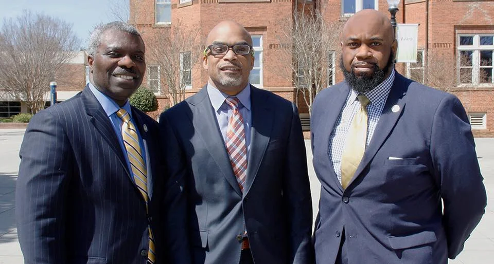 President Clarence D. Armbrister (l) welcomed Virginia State President, Dr. Makola Abdullah (c) (@makolaabdullah) to campus. Abdullah was a keynote speaker for professor Jemayne King’s (r) (@solefoodbrand) Sole Food: Digestible Sneaker Culture class. #solefoodback #solefoodlectures solefoodbrand.com Photo credit: Joshua Nypaver