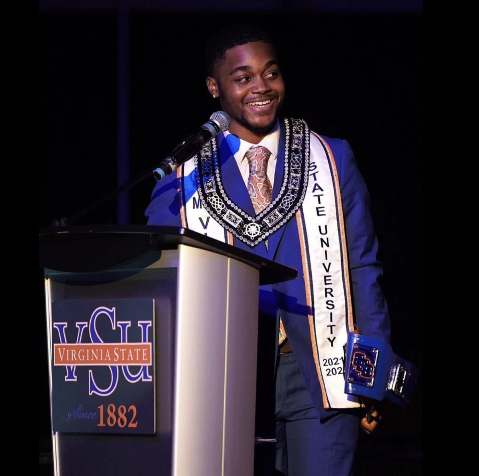 6179798C-F387-474C-9B85-2EAB5A13034E