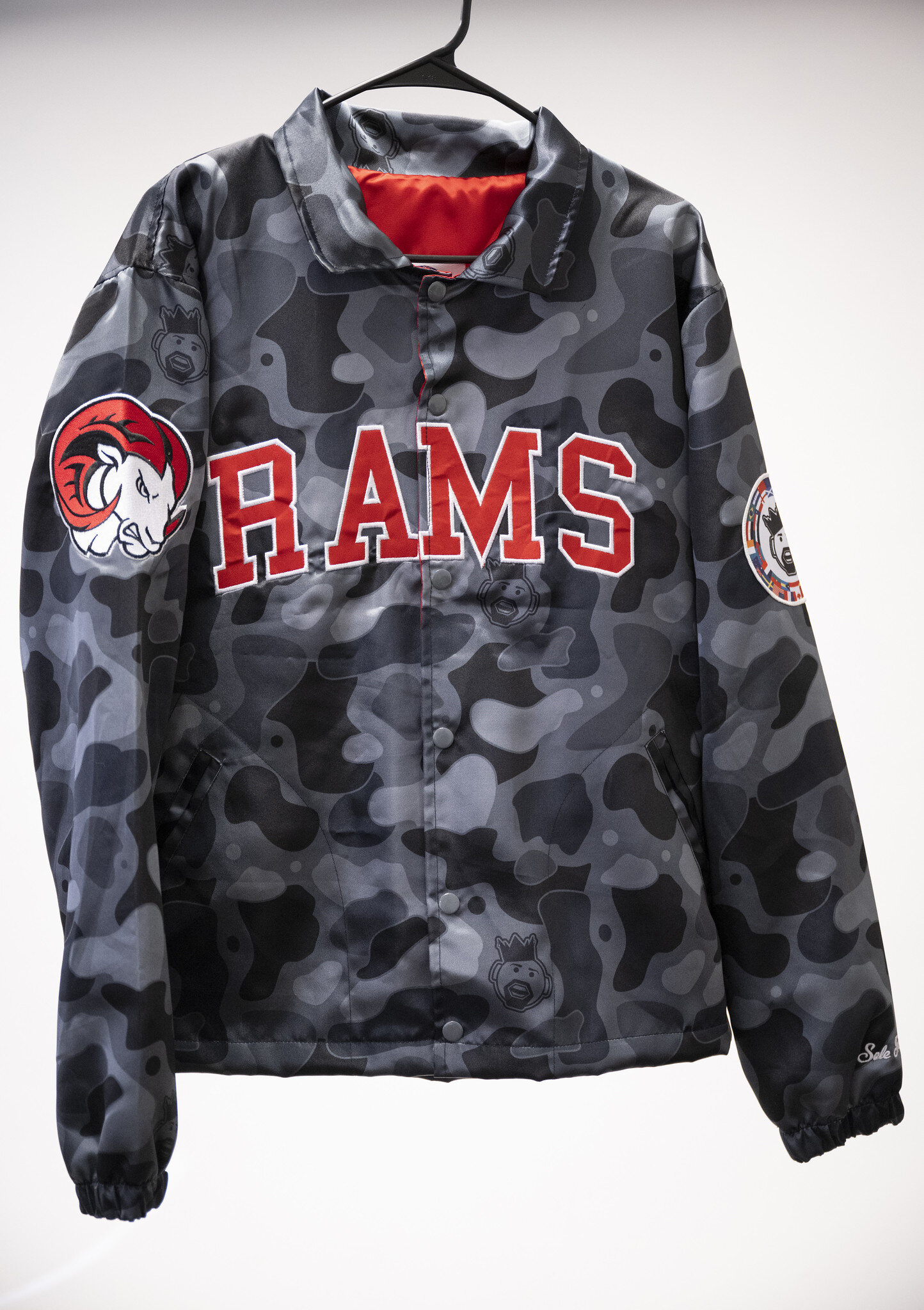 55057C80-FFA5-43F0-94E9-555CC7A65FD5