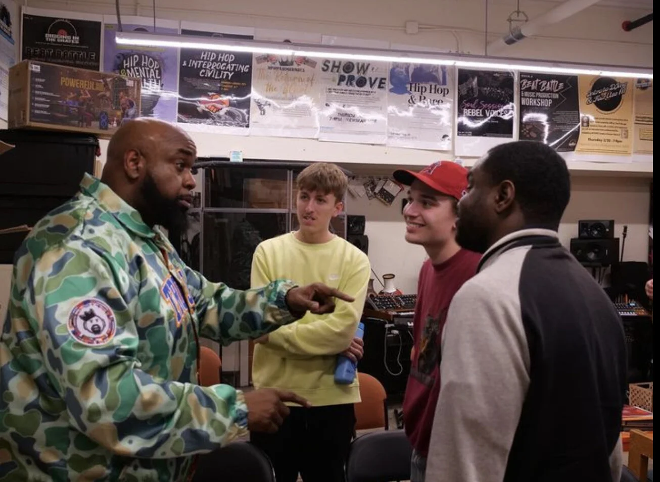 C7AF56E4-6D07-44B0-8C05-77907934F743