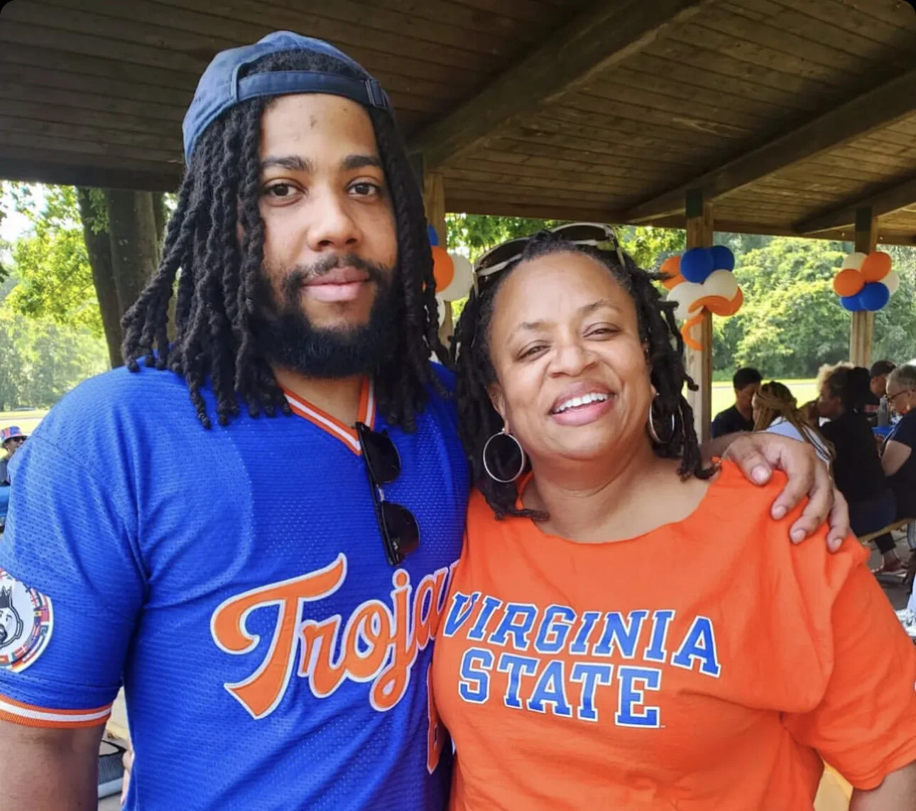 2C3E0DA5-8C22-4509-A963-ACDA566ED6AE