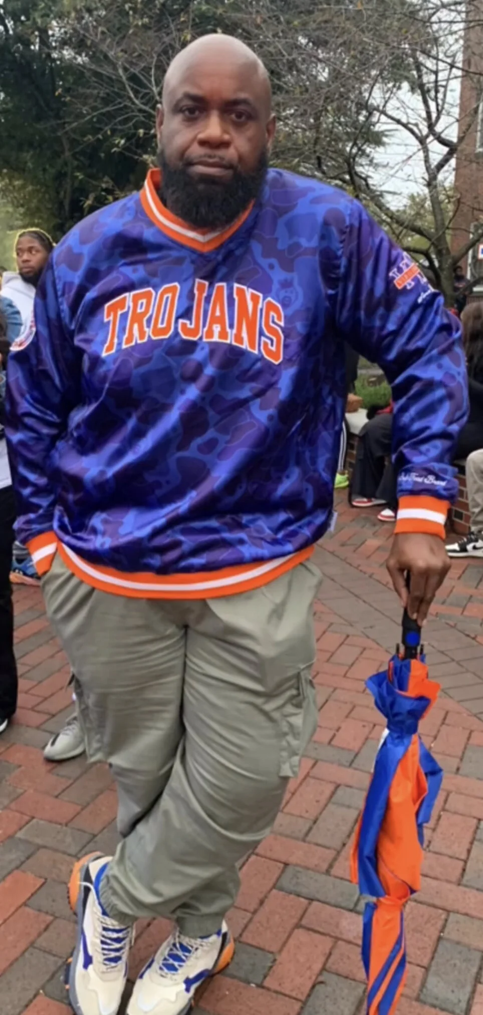 B5CBB972-4EFC-453F-99BF-DE850717AC02