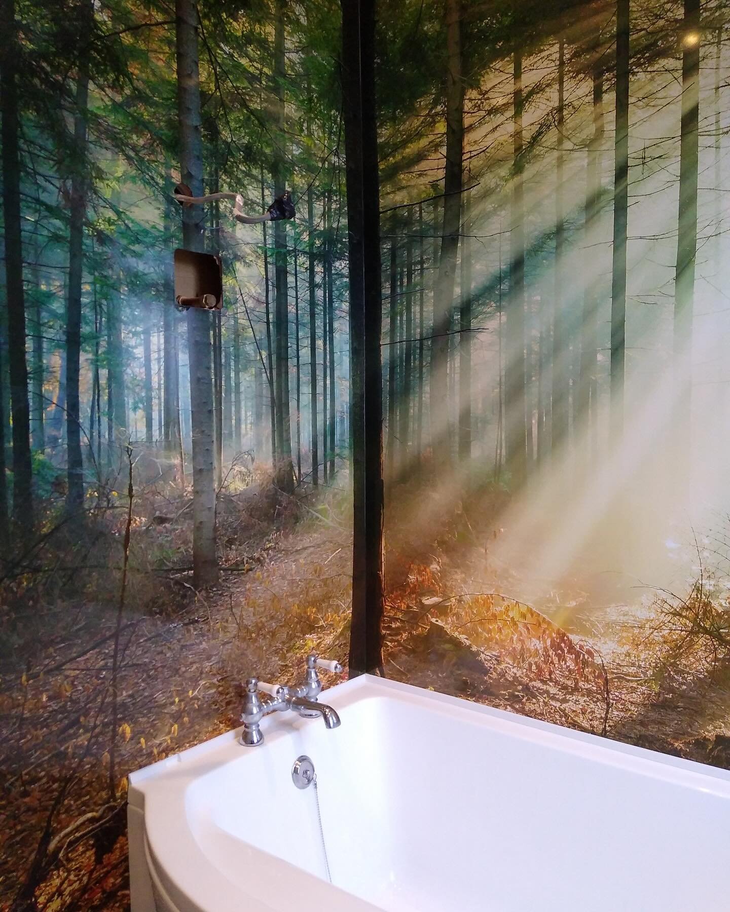 Morning Rays from our standard range looking awesome! 🤩 
We have always aimed to select the most versatile high quality images for our standard range to enable people to use them in any bathroom situation. This is a great example of our Morning Rays