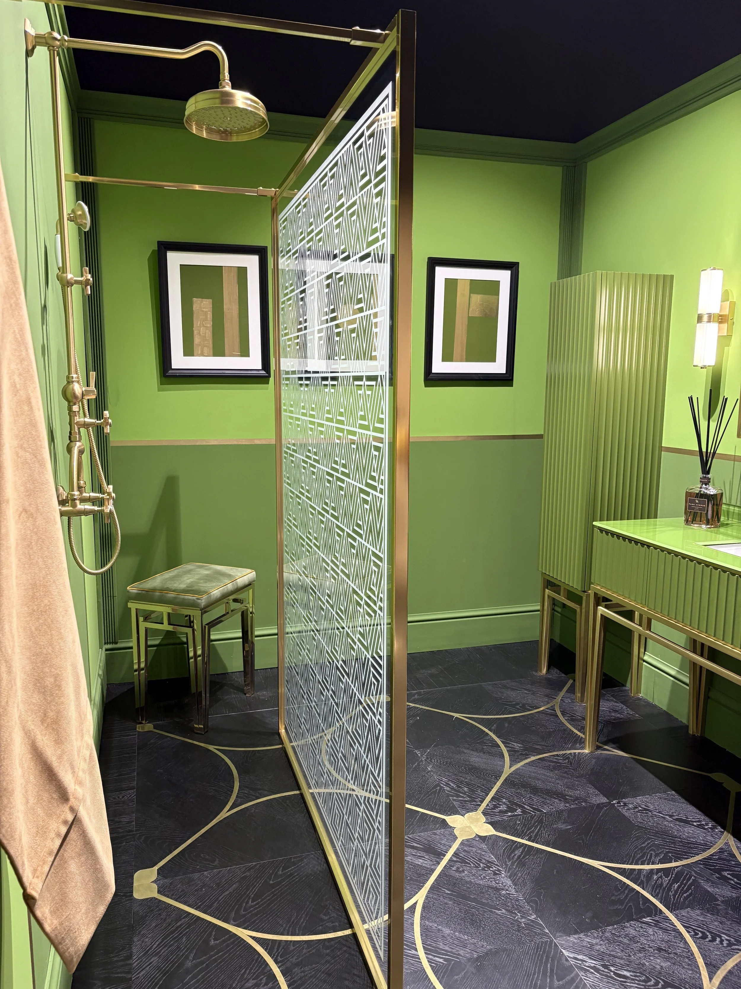 Bright green show bathroom from Park Avenue, Italy with gold and brass fixtures and fittings