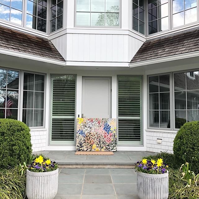 ⭐️ Offering local art delivery ⭐️ to your doorstep ⭐️ try something new today! #art #design #contemporaryart #interiordesign #appletonartdesign #westport #connecticut