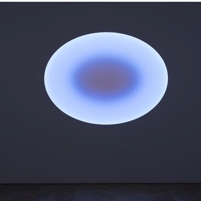 Happy Birthday, James Turrell. Through his use of light, he blurs the boundaries of color and pulls the viewer into ever expansive spaces. Post-quarantine goals. #pacegallery #jamesturrell #happybirthday #light #space #rothko #contemporaryart #visual