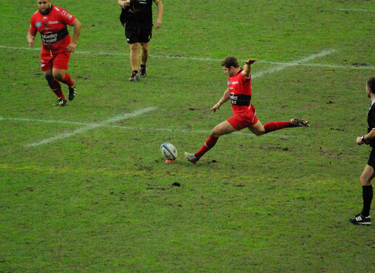 rugby-kick.jpg