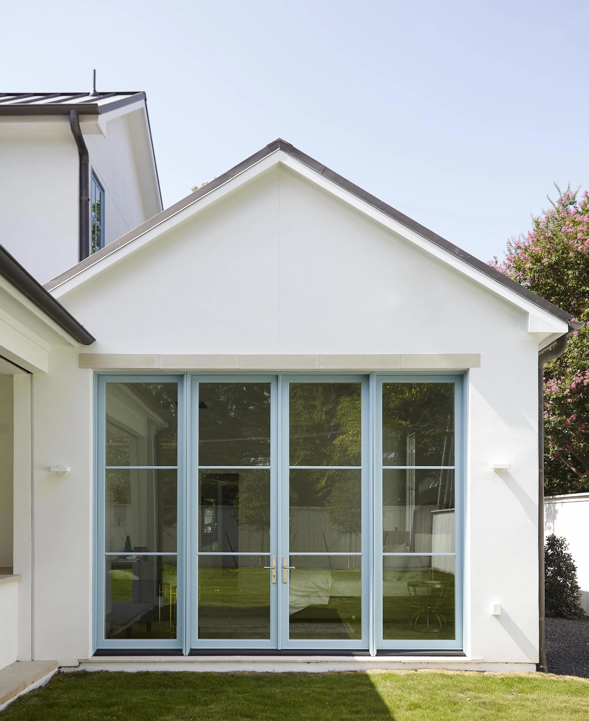 6130_Stefani-Exterior4.jpg