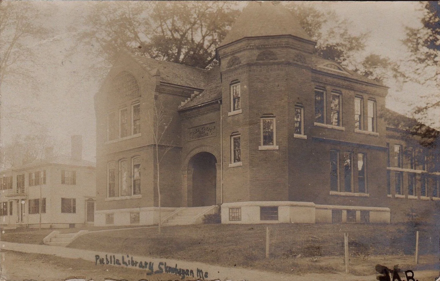 Library 1905A.jpg