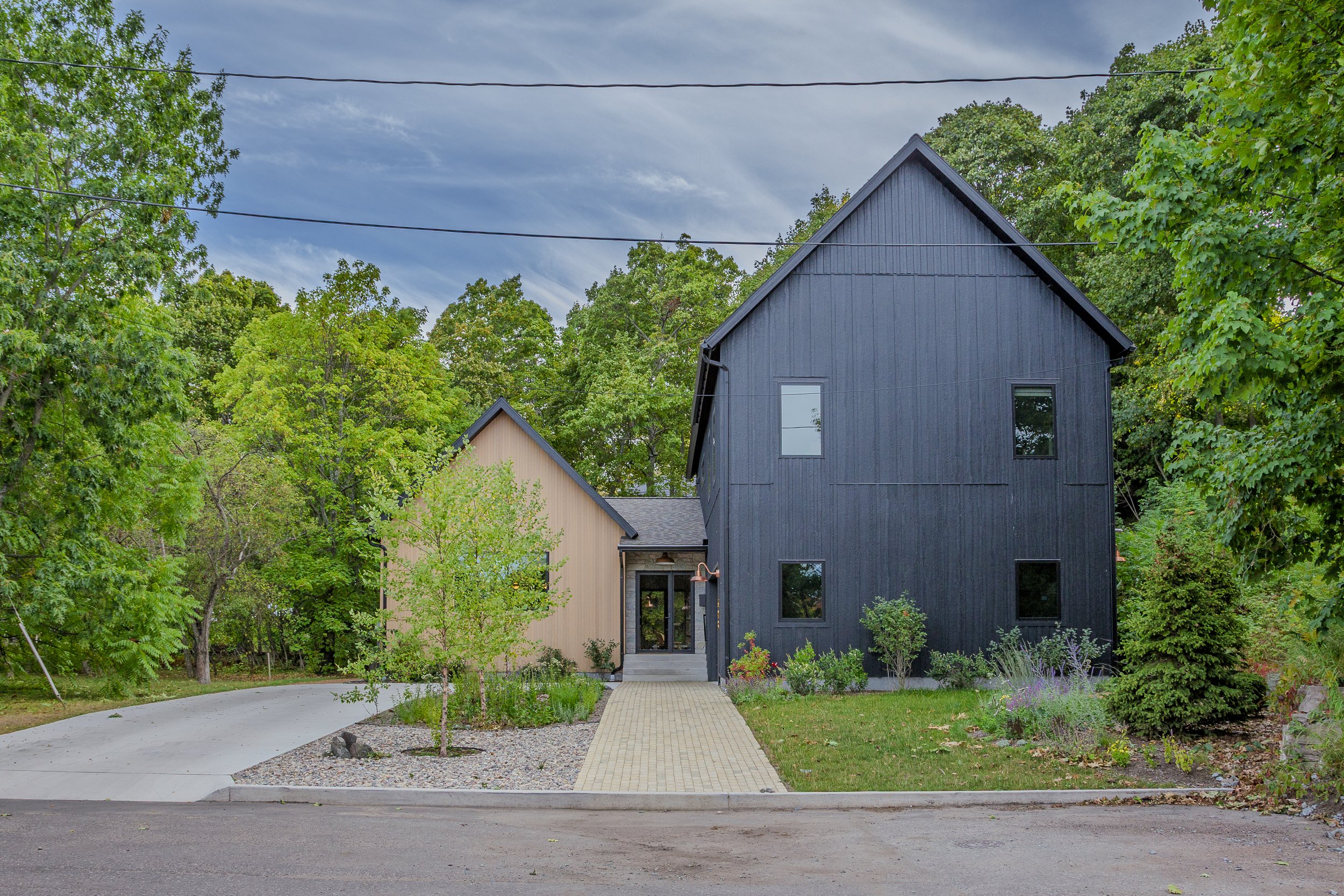 528 E Mich-1285.jpg