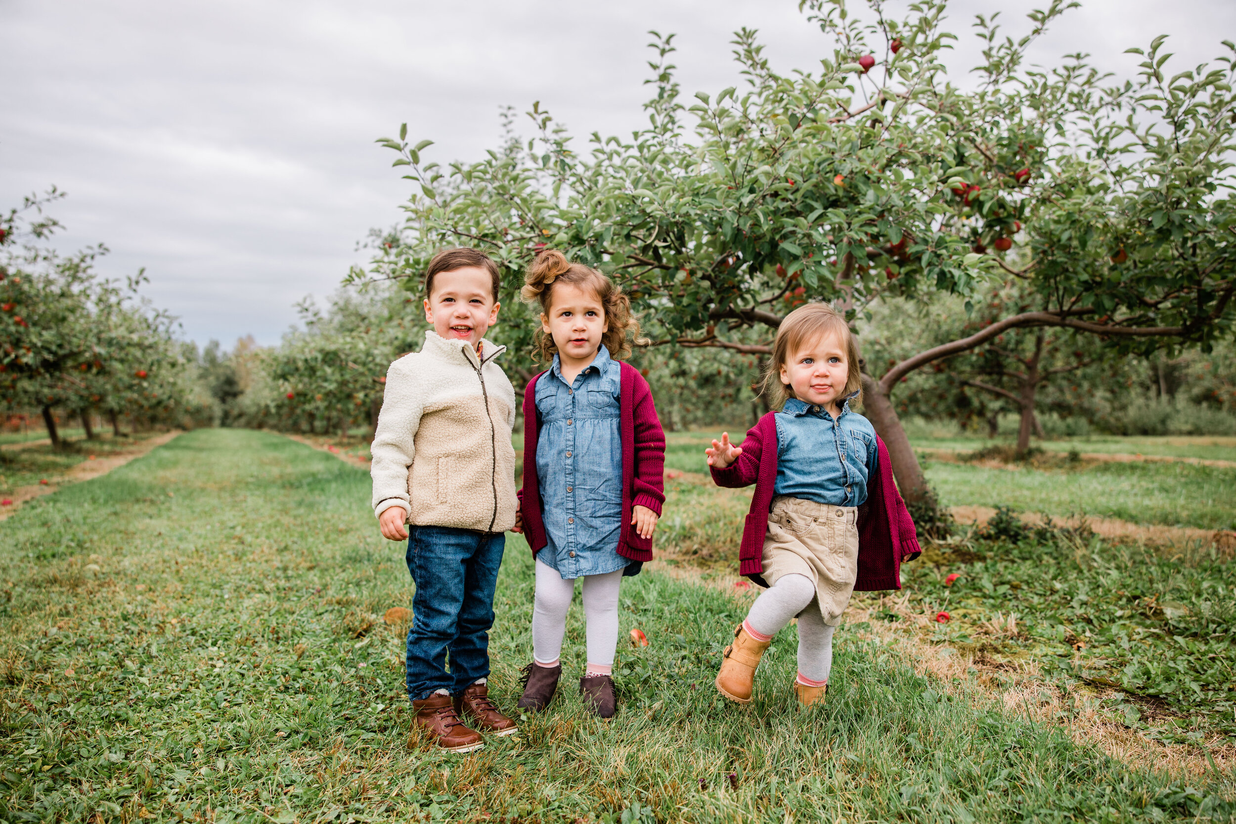 Mini Session at Robertson Orchards-3.jpg