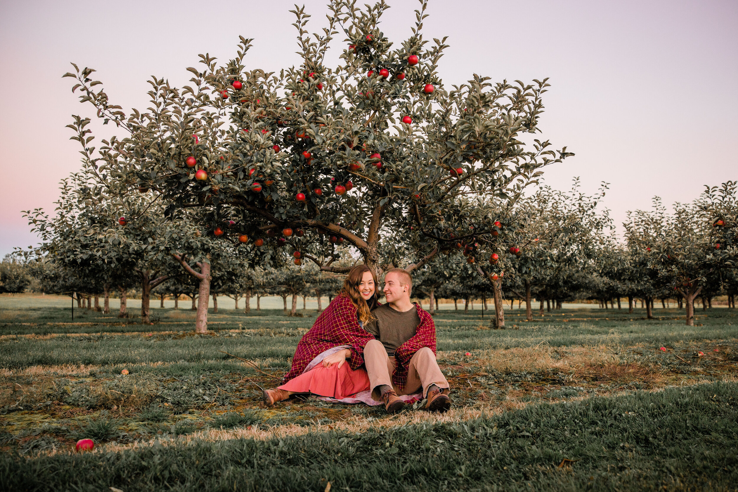 Robertson Orchards | Caleb and Kayleigh's Fall Mini Session