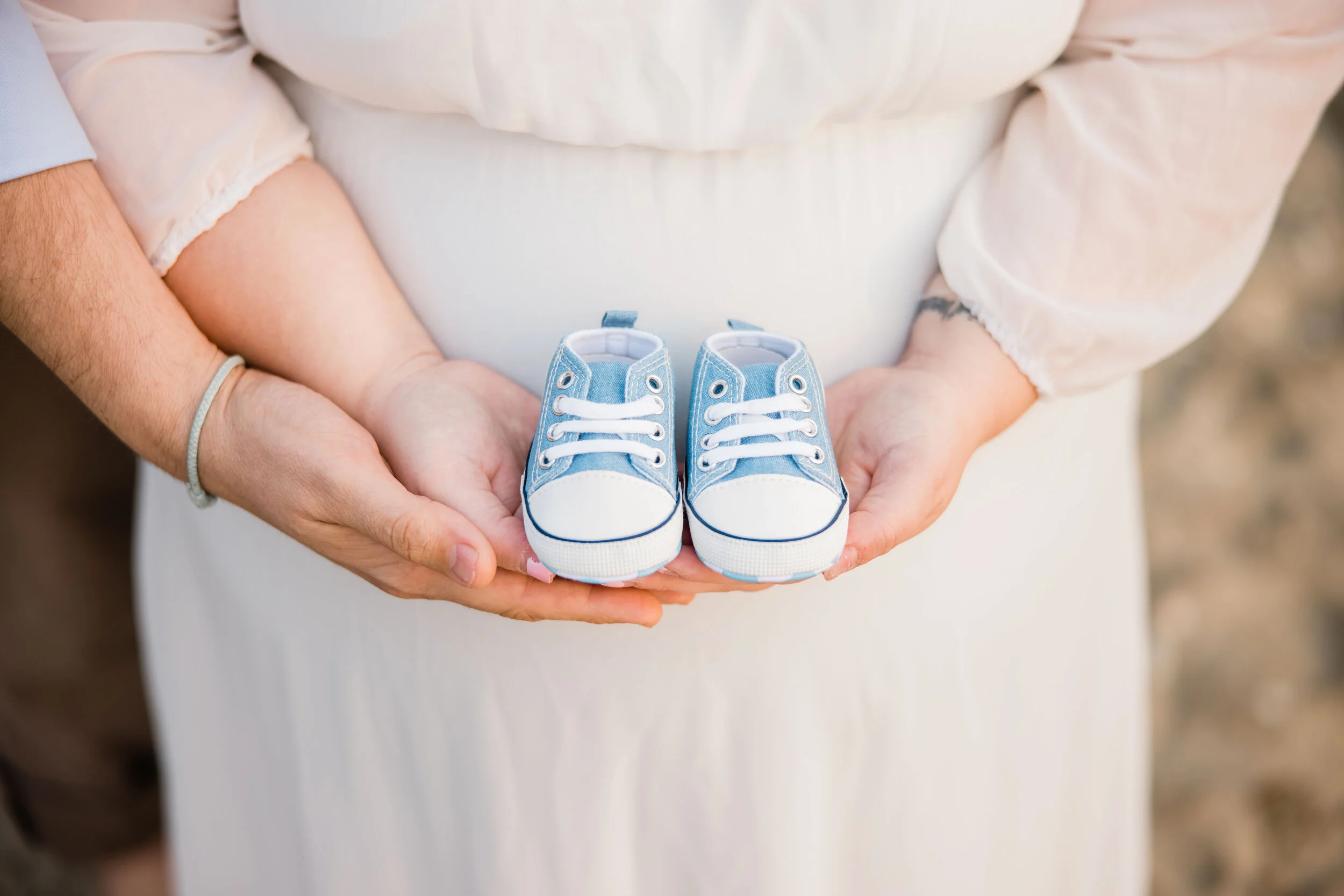 Shane and Michelle Maternity-3.jpg