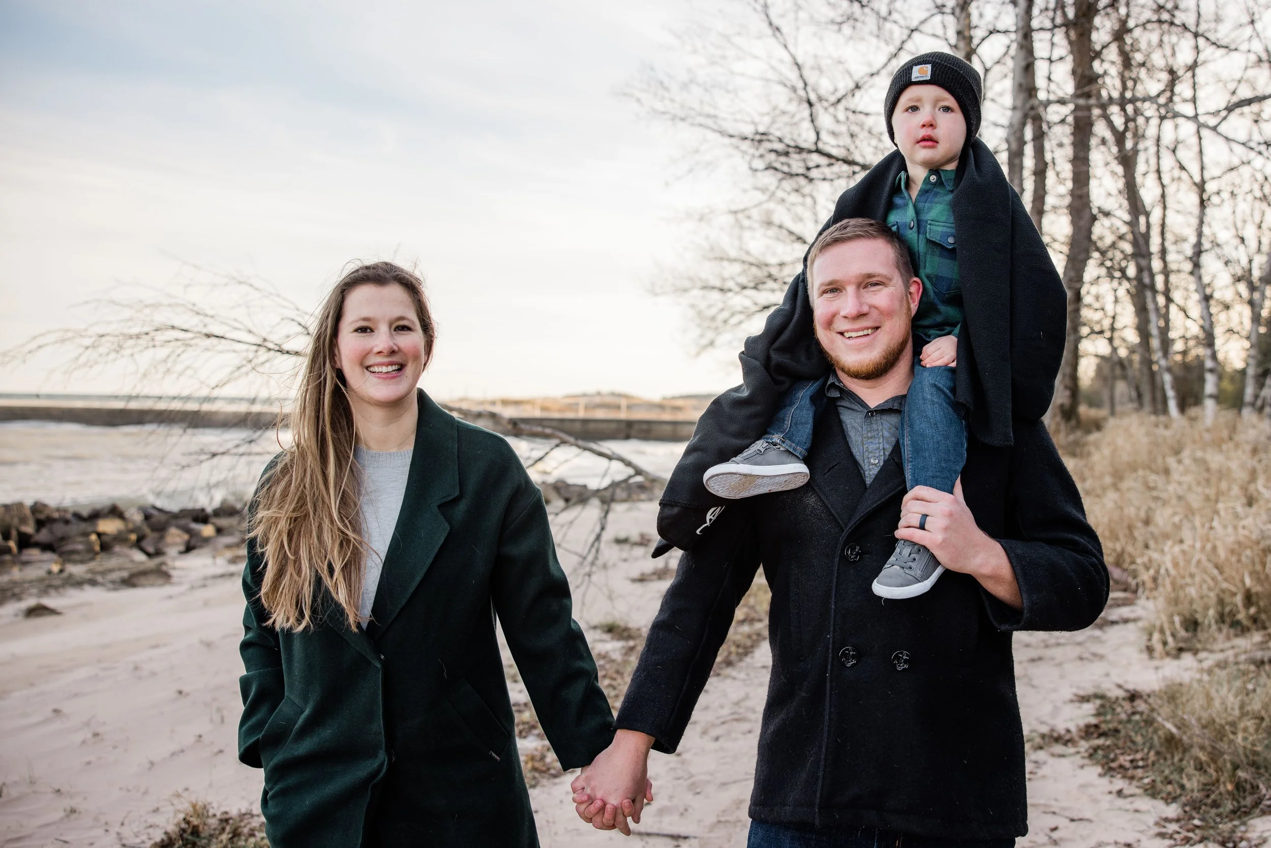 Winter Beach Door County Family Session 2021-9.jpg