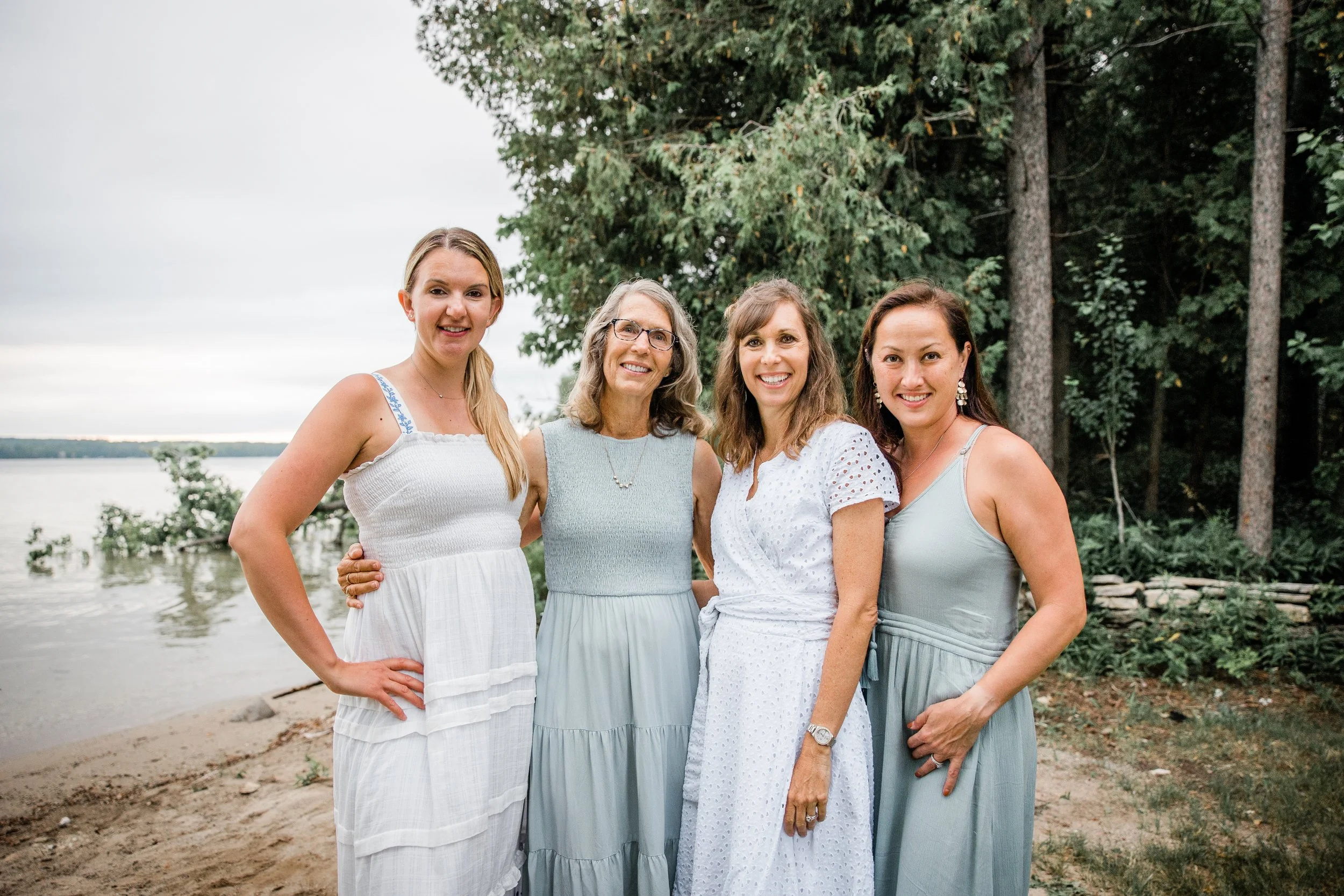 Wendy Extended Family-37.jpg