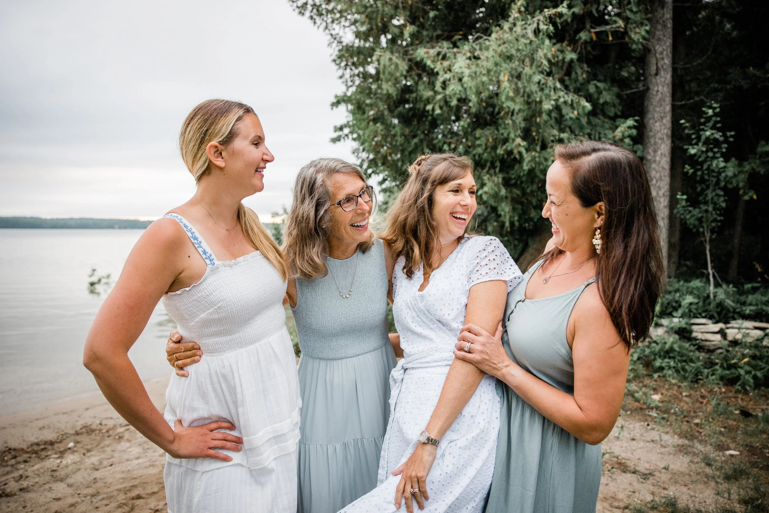 Wendy Extended Family-38.jpg