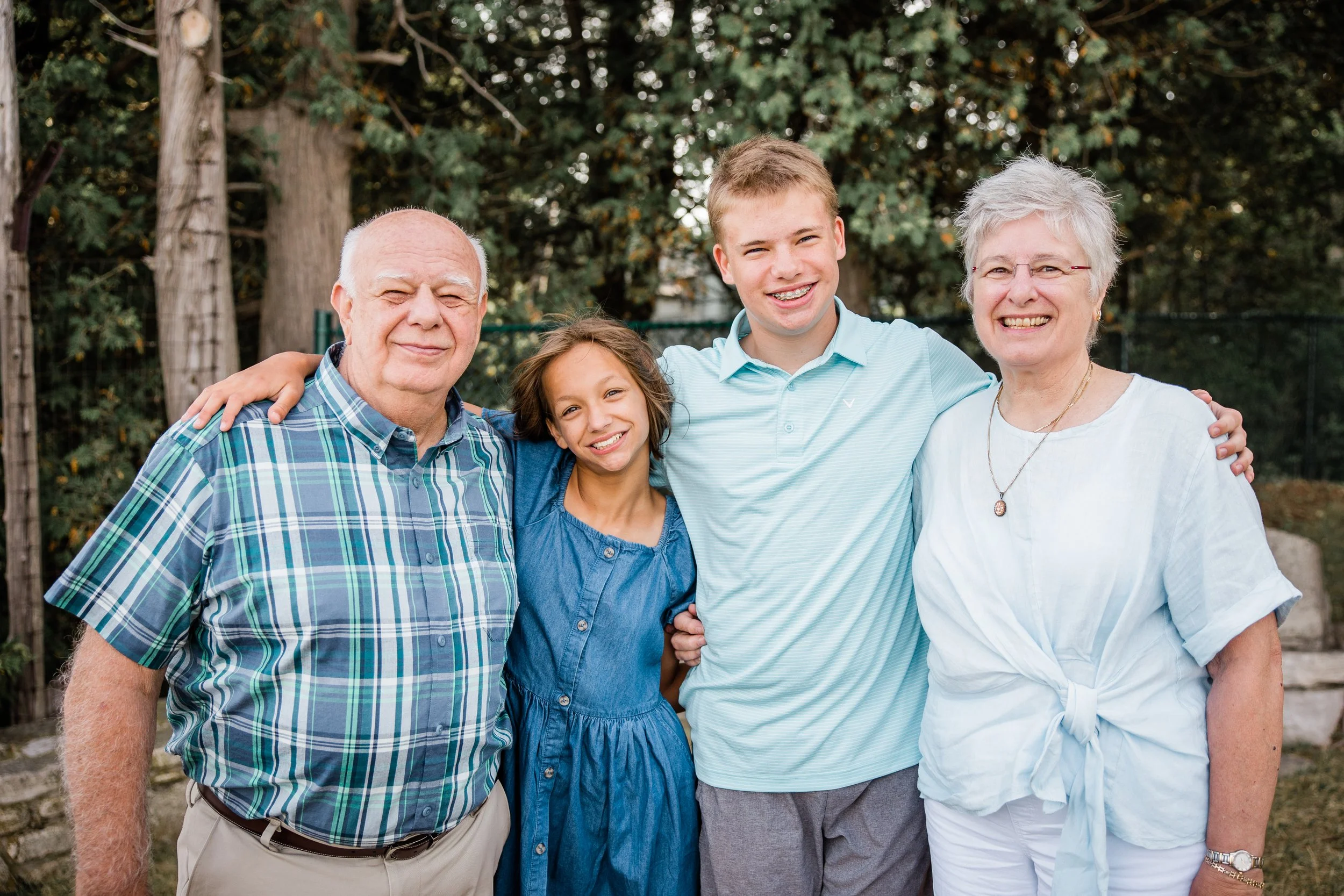 Cathy Extended Family-27.jpg