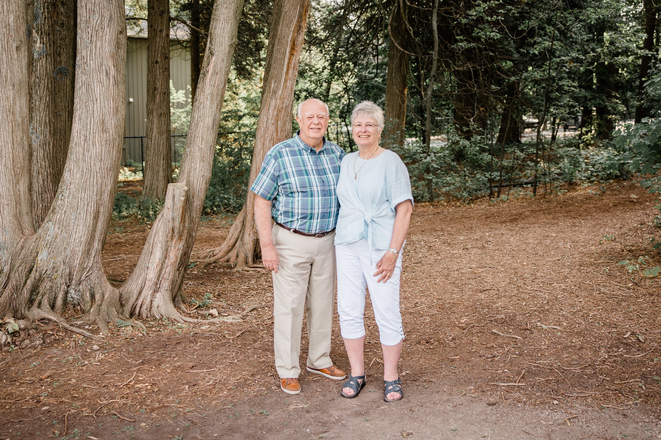 Cathy Extended Family-47.jpg